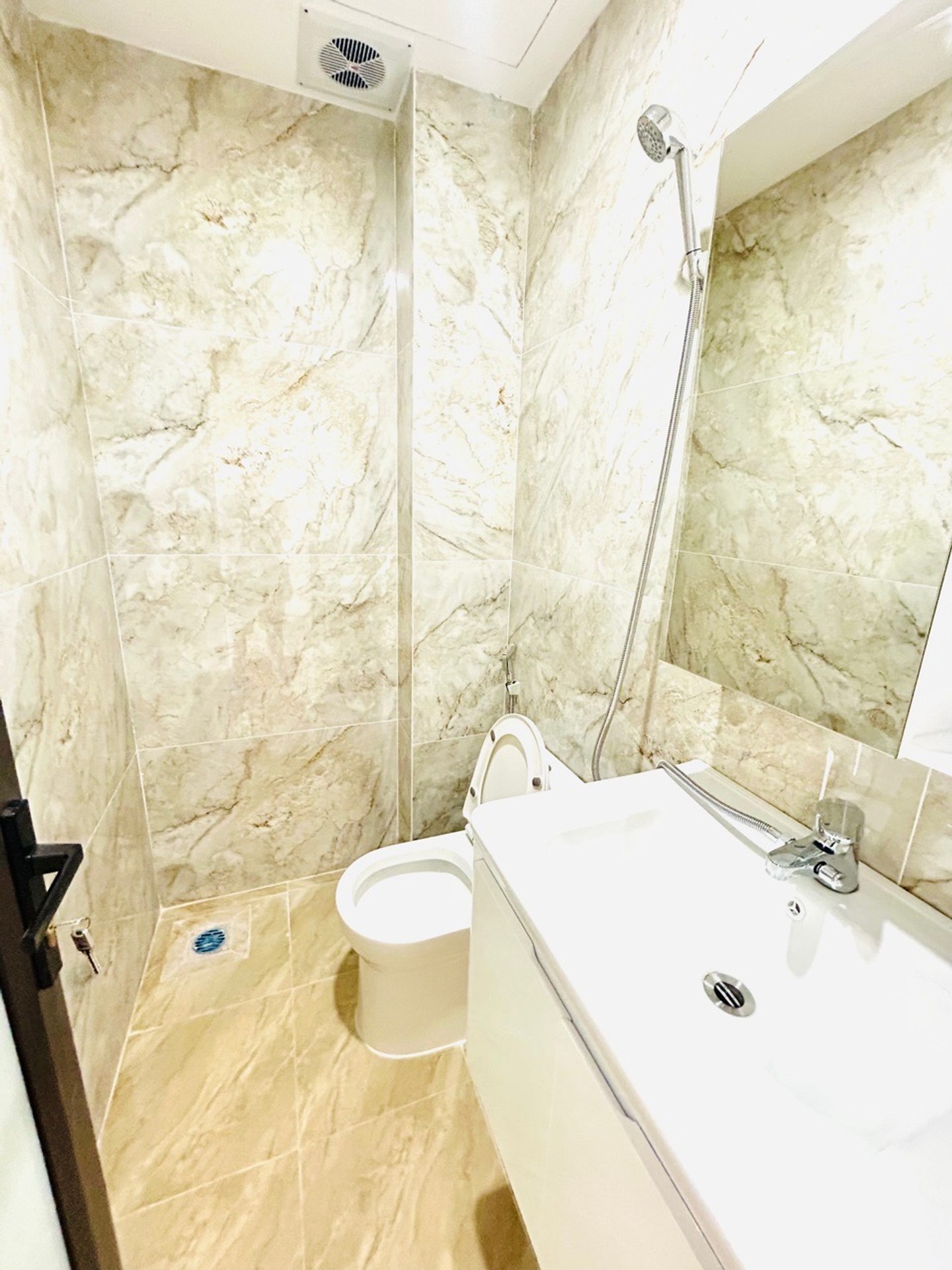 Bán nhà Hai Bà Trưng - diện tích 31m2 4 tầng - Nhà chưa sổ, nhiều tiện ích - giá 10,7 tỷ