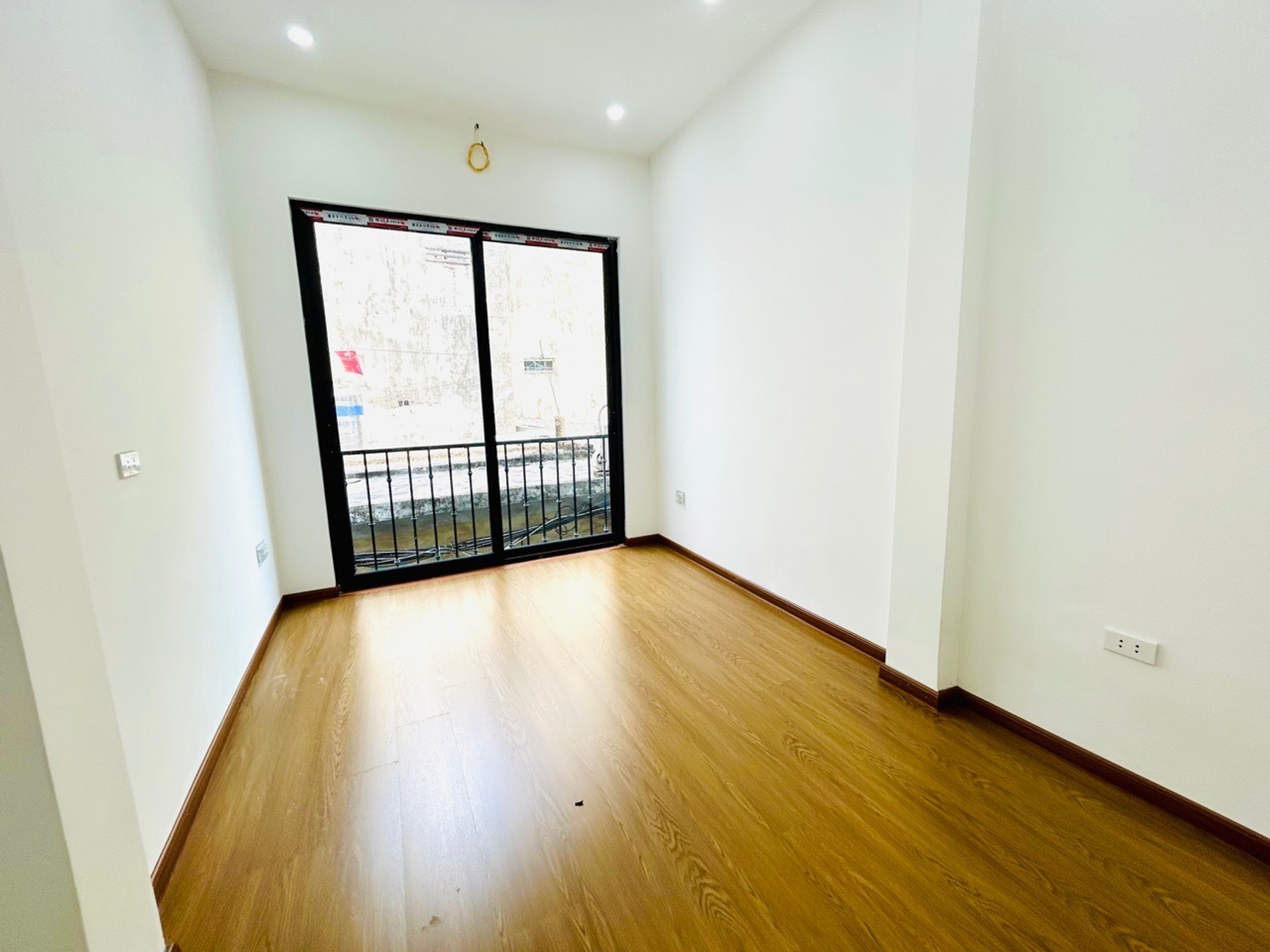 Bán nhà Hai Bà Trưng - diện tích 31m2 4 tầng - Nhà chưa sổ, nhiều tiện ích - giá 10,7 tỷ