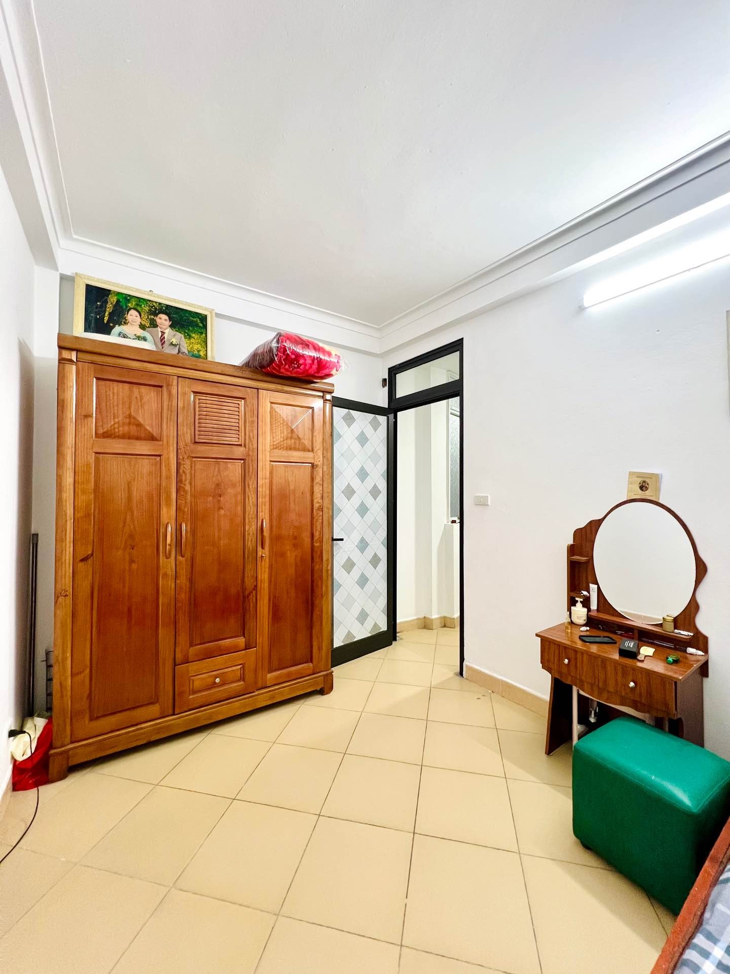 Bán nhà Nam Dư - diện tích 35m2 5 tầng - Nhà dân xây khung cột chắc chắn - giá 4,9 tỷ