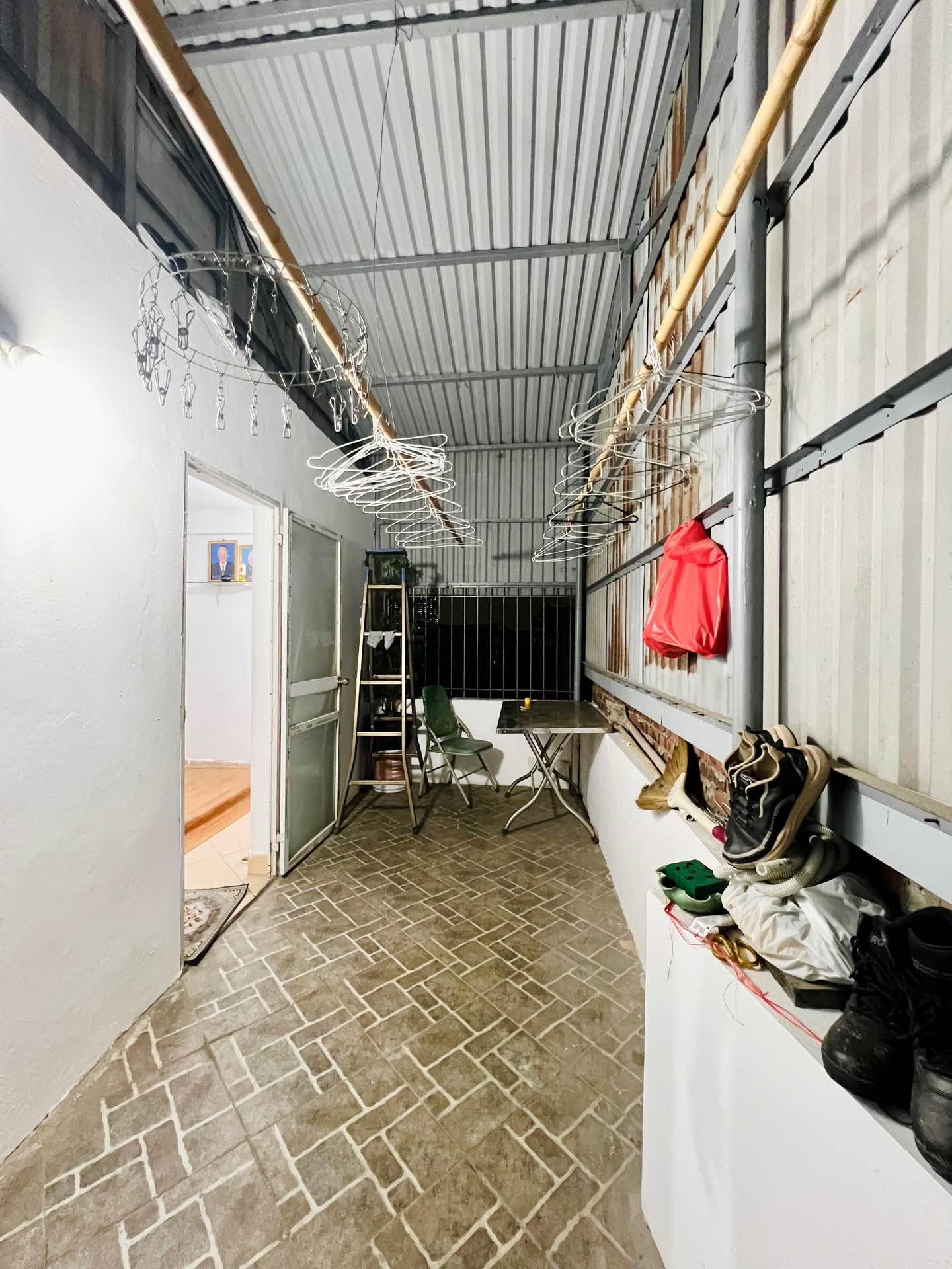 Bán nhà Nam Dư - diện tích 35m2 5 tầng - Nhà dân xây khung cột chắc chắn - giá 4,9 tỷ