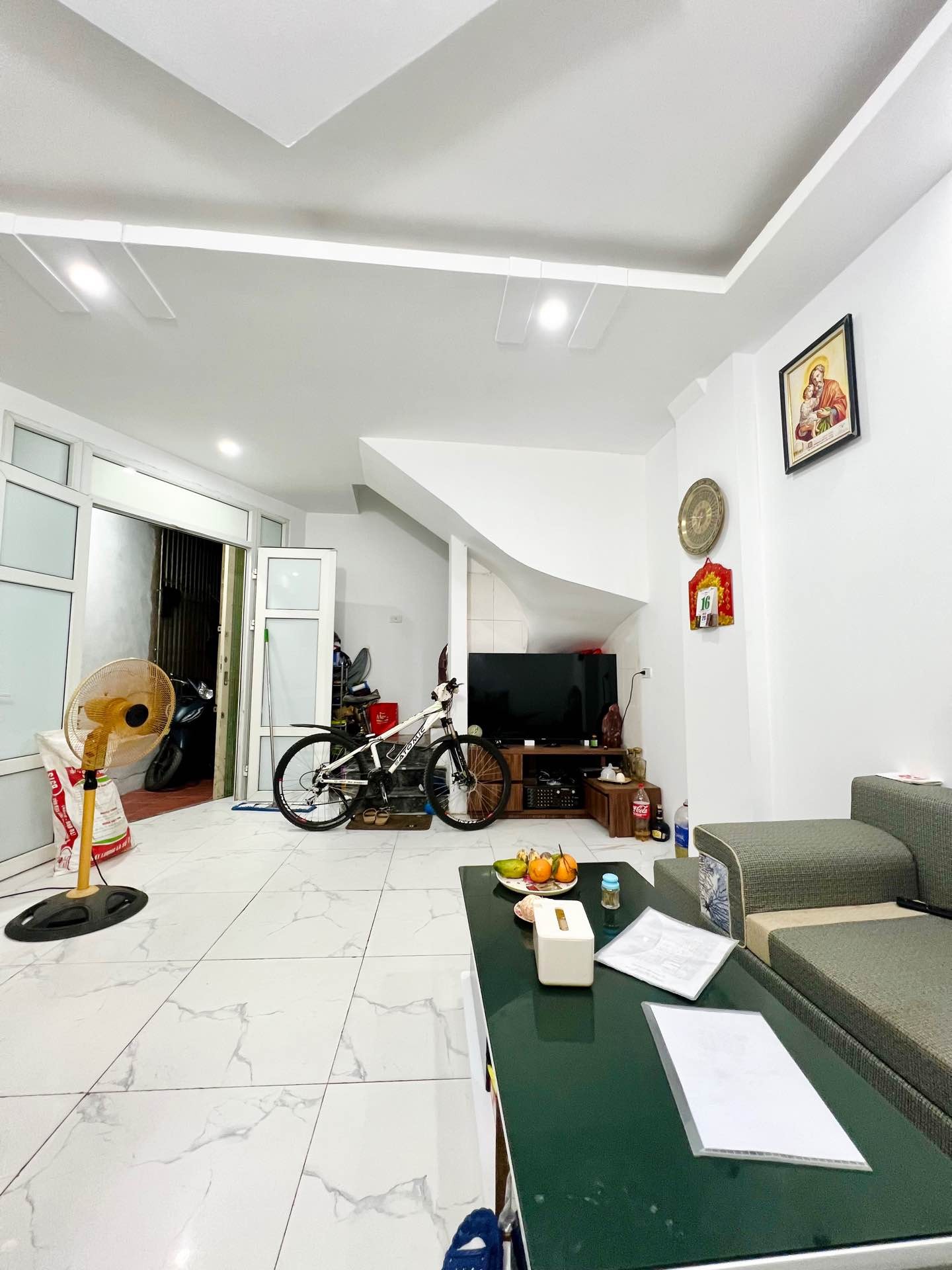 Bán nhà Nam Dư - diện tích 35m2 5 tầng - Nhà dân xây khung cột chắc chắn - giá 4,9 tỷ