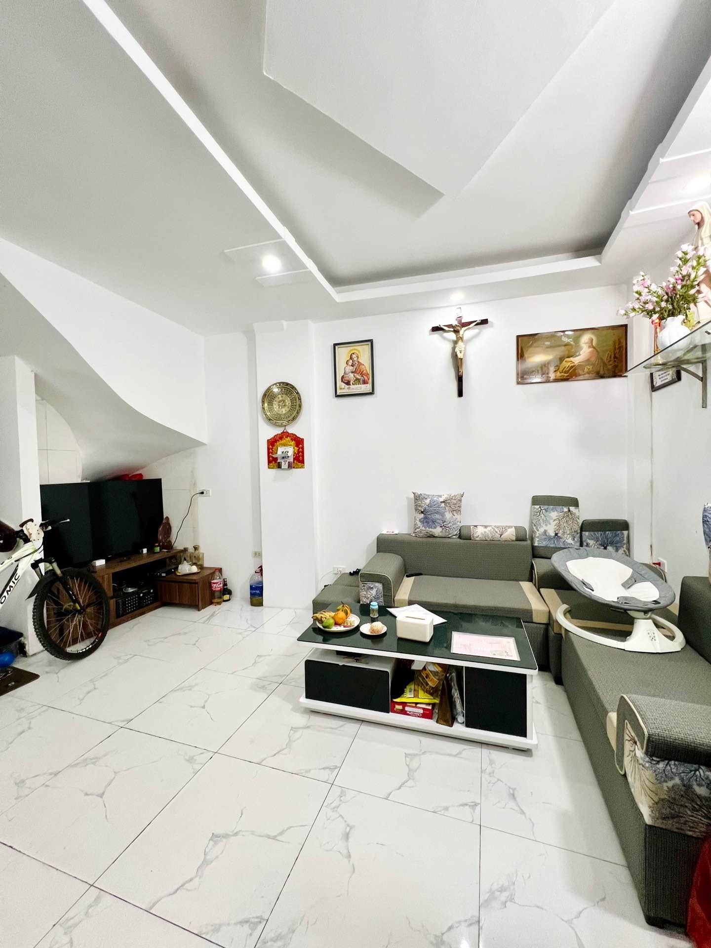 Bán nhà Nam Dư - diện tích 35m2 5 tầng - Nhà dân xây khung cột chắc chắn - giá 4,9 tỷ