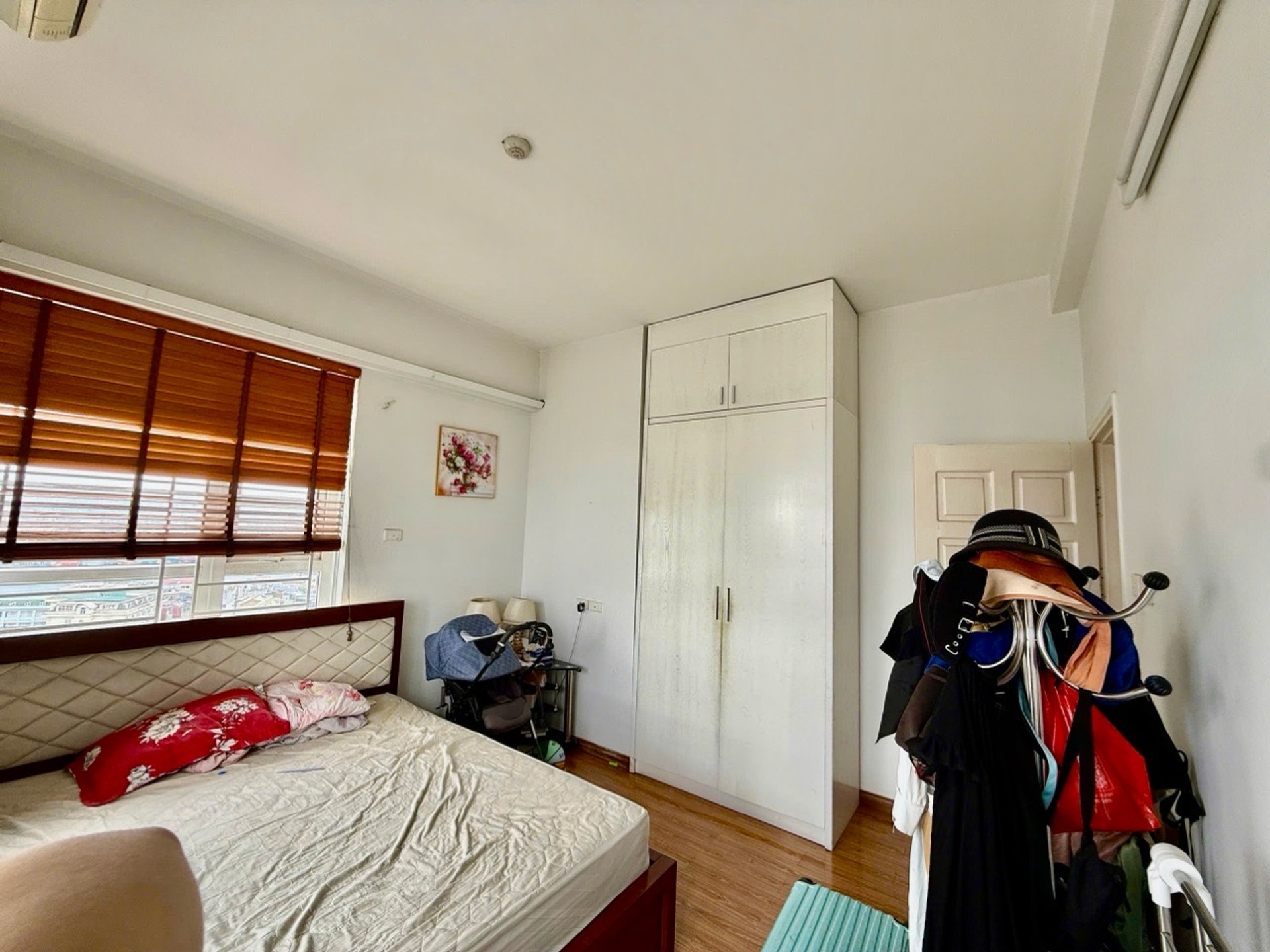 Bán nhà 183 Hoàng Văn Thái - diện tích 117m2 15 tầng - Căn hộ Lô góc 3 thoáng - giá 11,2 tỷ