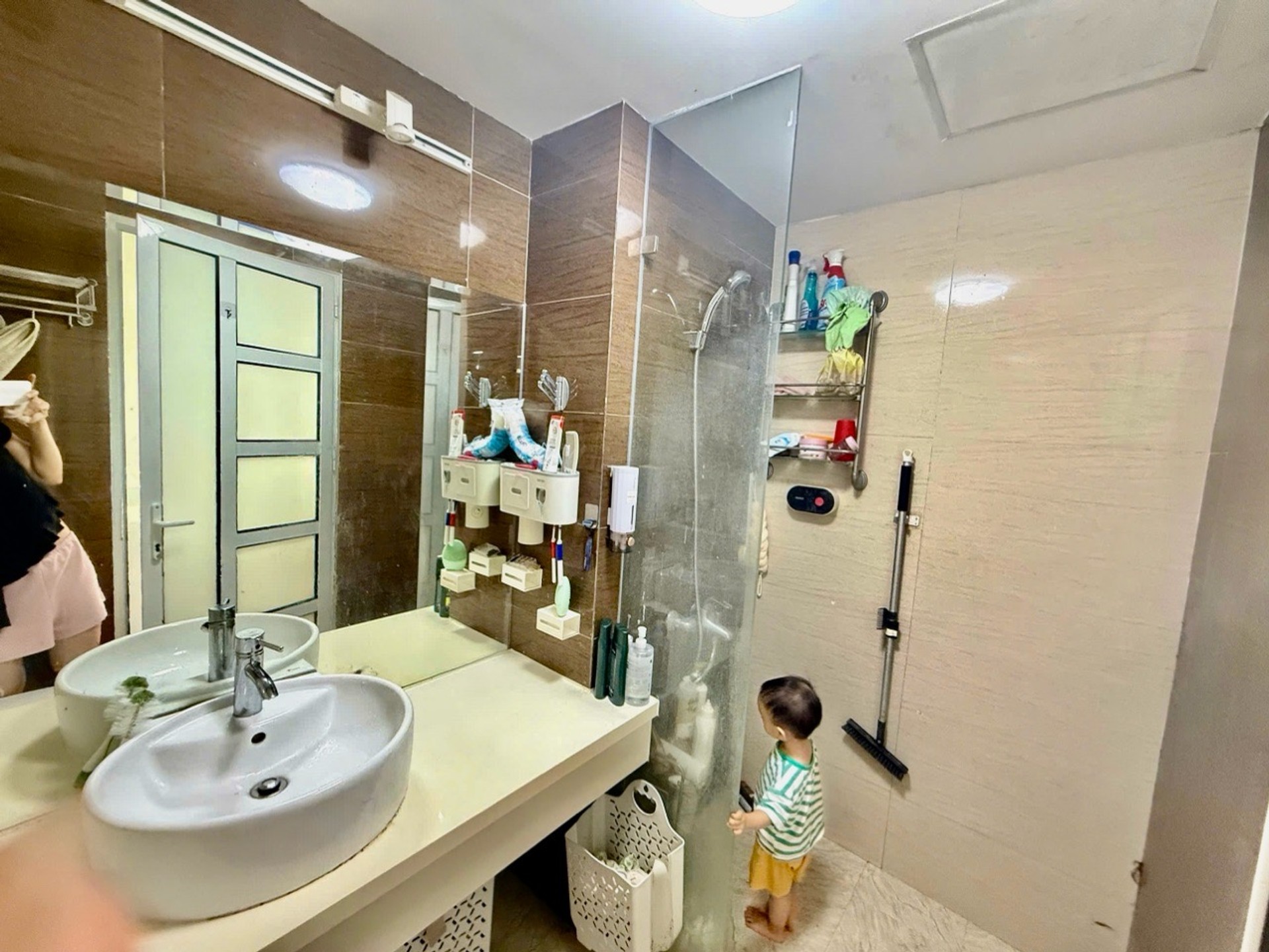 Bán nhà 183 Hoàng Văn Thái - diện tích 117m2 15 tầng - Căn hộ Lô góc 3 thoáng - giá 11,2 tỷ