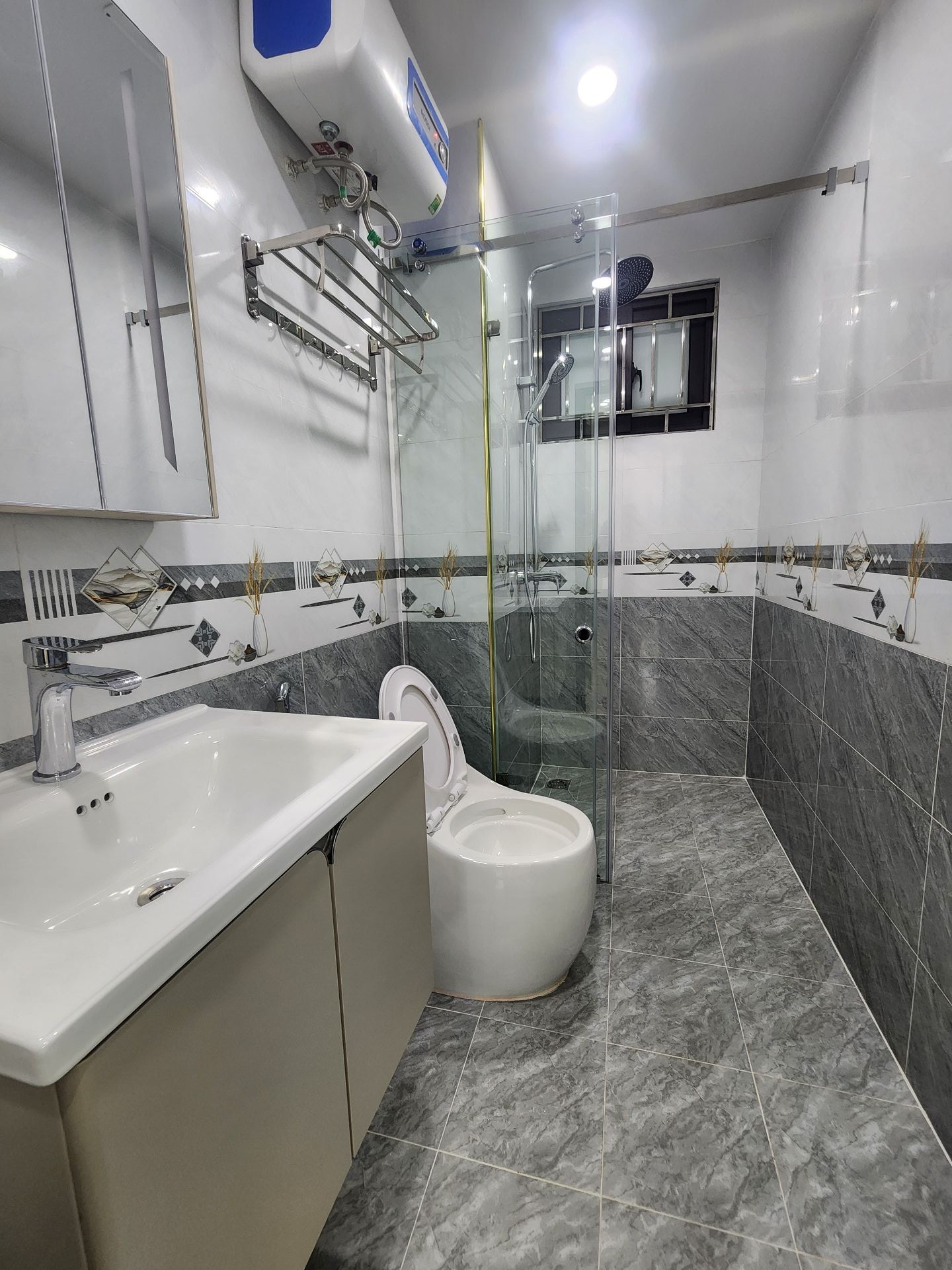 Bán nhà Thanh Nhàn - diện tích 41m2 6 tầng - Nhà xây mới có GPXD - giá 15,6 tỷ