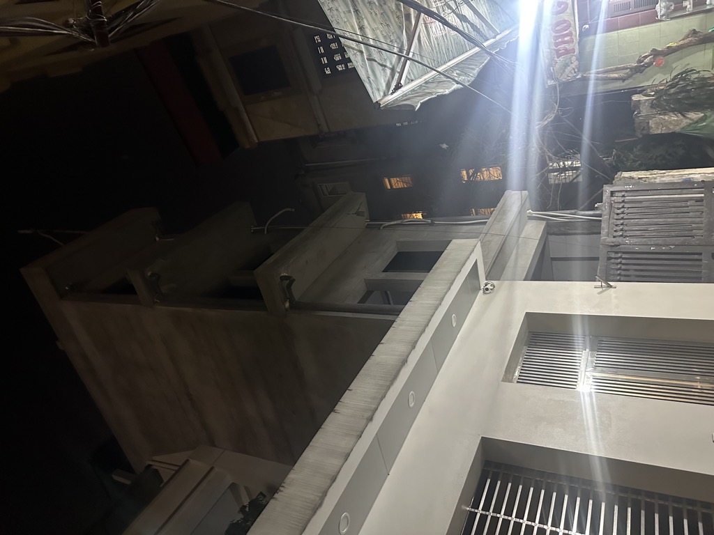 Bán nhà Dương Văn Bé - diện tích 107m2 5 tầng - ô tô tránh - giá 25,8 tỷ