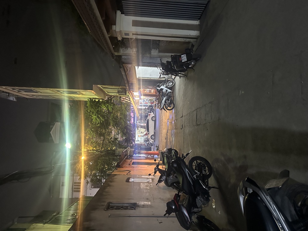 Bán nhà Dương Văn Bé - diện tích 107m2 5 tầng - ô tô tránh - giá 25,8 tỷ