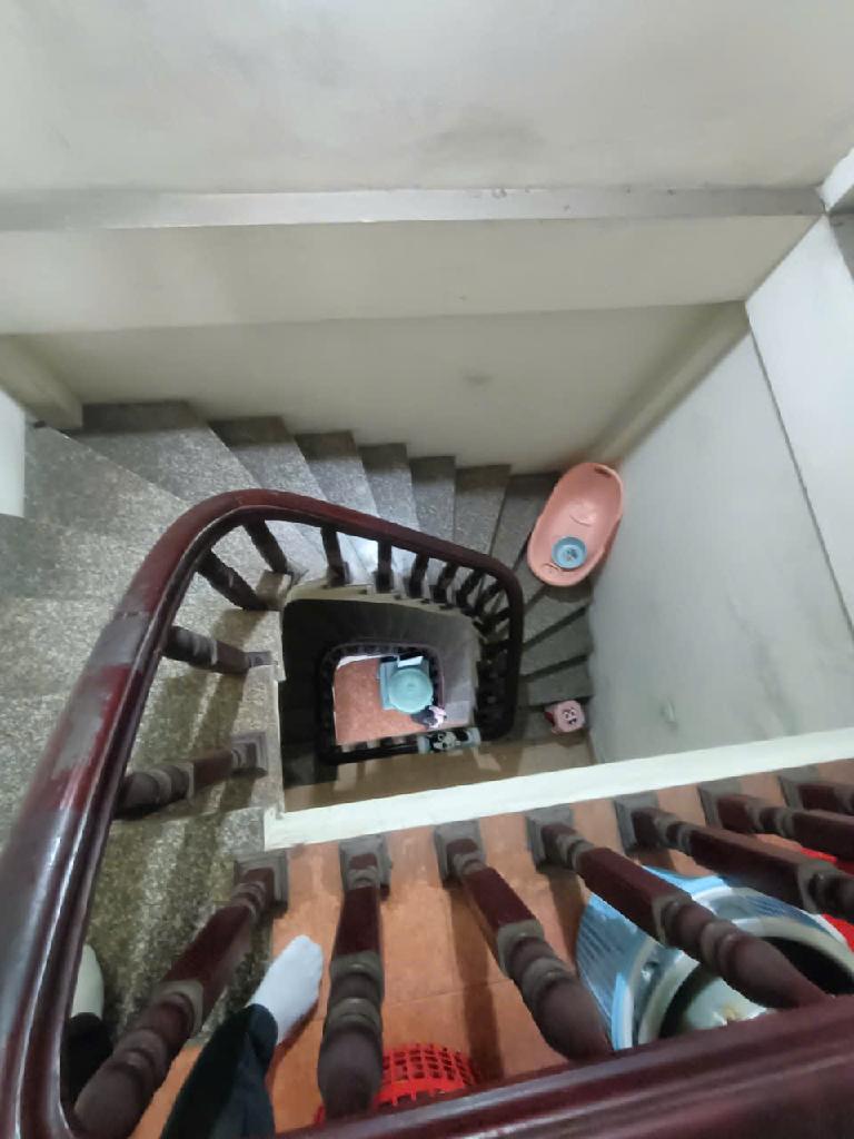 Bán nhà Quan Nhân - diện tích 129m2 3 tầng - Đầu tư - giá 25,8 tỷ