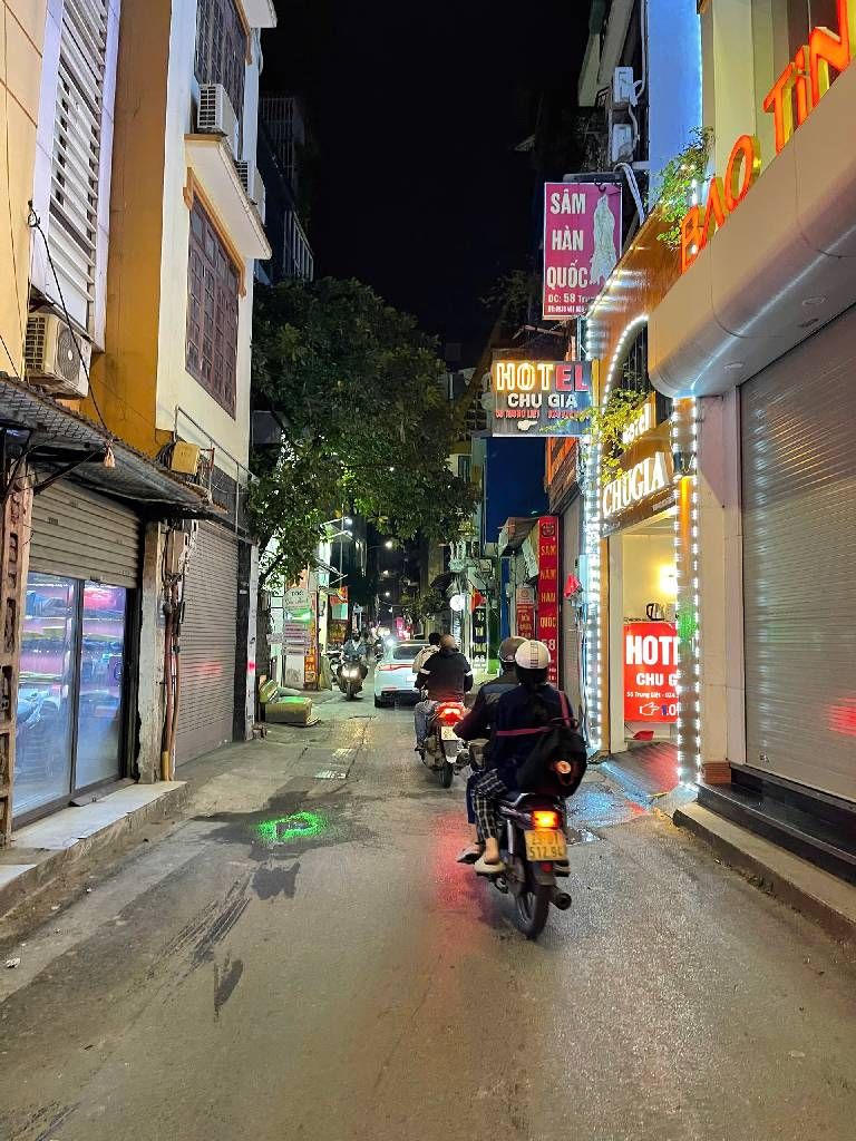 Bán nhà Trung Liệt - diện tích 91m2 1 tầng - Mặt phố siêu rộng - giá 34,5 tỷ