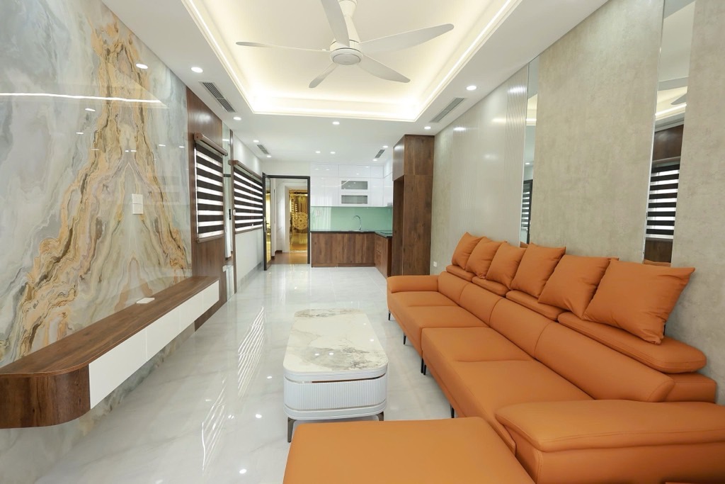 Bán nhà Giáp Bát - diện tích 51m2 6 tầng - Cực phẩm thang máy mặt phố kinh doanh - giá 22,9 tỷ