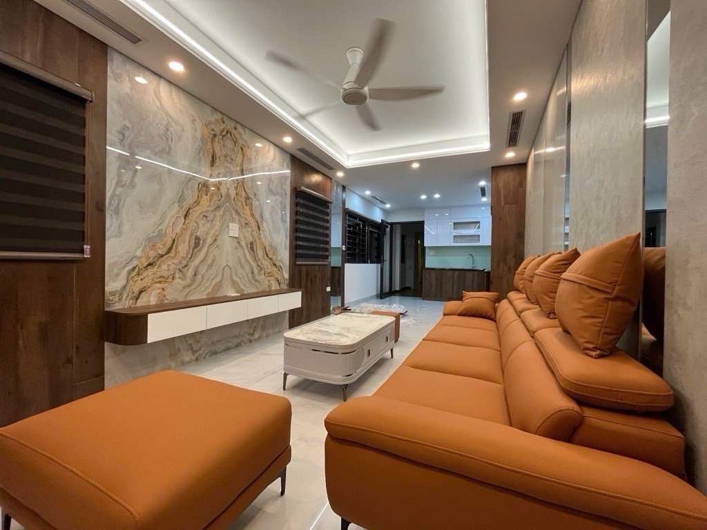 Bán nhà Giáp Bát - diện tích 51m2 6 tầng - Cực phẩm thang máy mặt phố kinh doanh - giá 22,9 tỷ