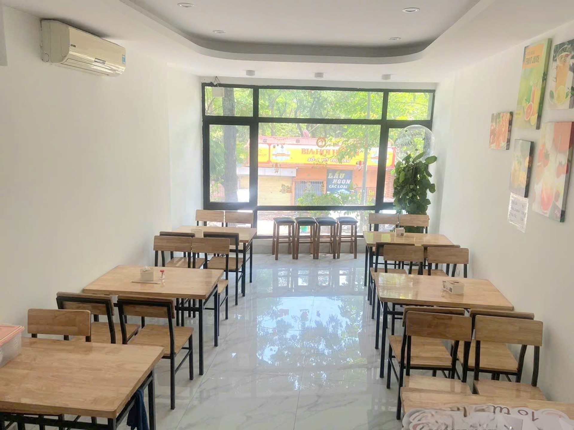 Bán nhà Võ Thị Sáu - diện tích 90m2 3 tầng - Mặt phố kinh doanh sầm uất - giá 31 tỷ