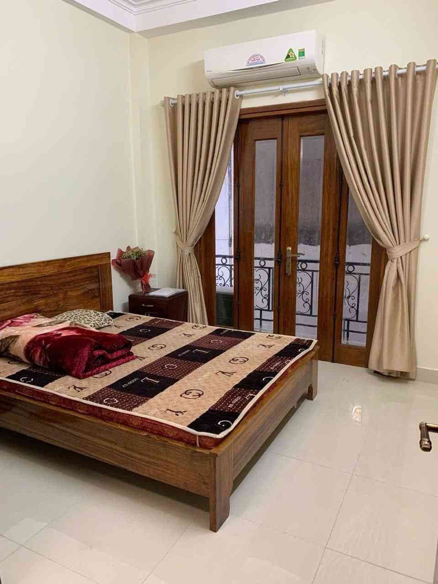 Bán nhà Kim Giang - diện tích 43m2 5 tầng - Nhà Dân mới đẹp long lanh - giá 12,8 tỷ