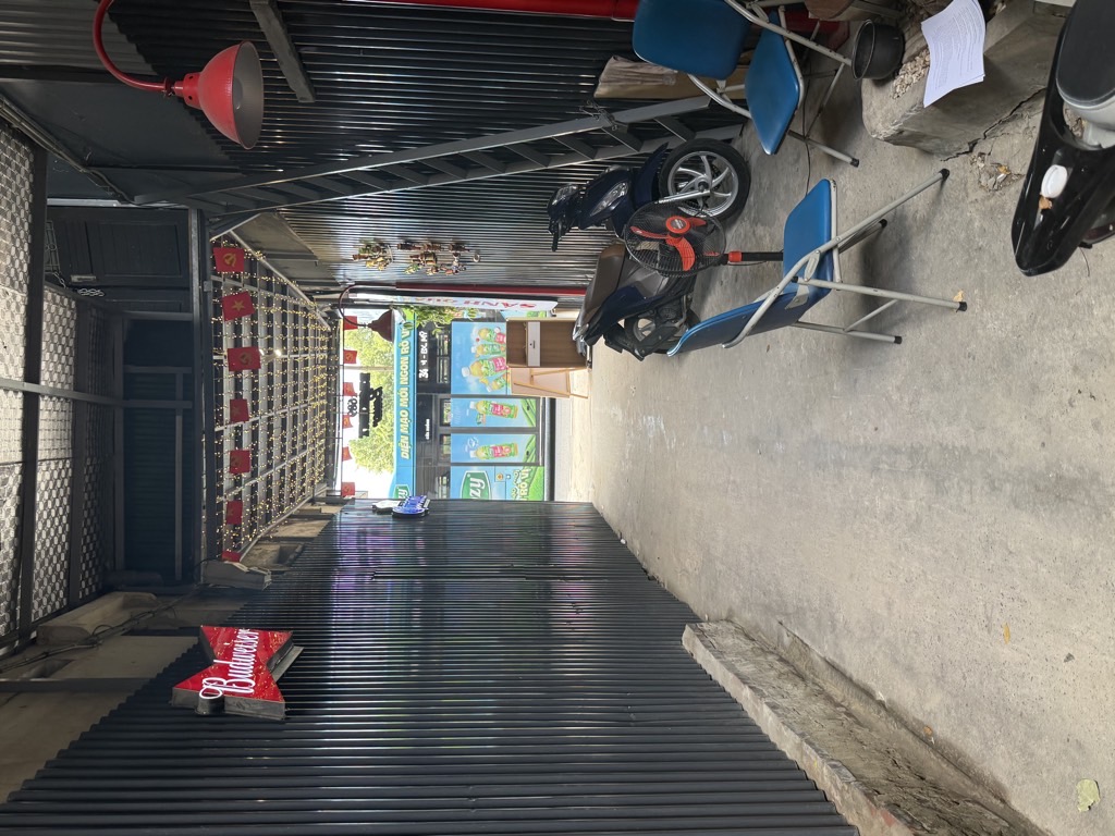 Bán nhà Kim Mã - diện tích 134m2 4 tầng - Mảnh đất đẹp cách mặt phố 10m - giá 40 tỷ