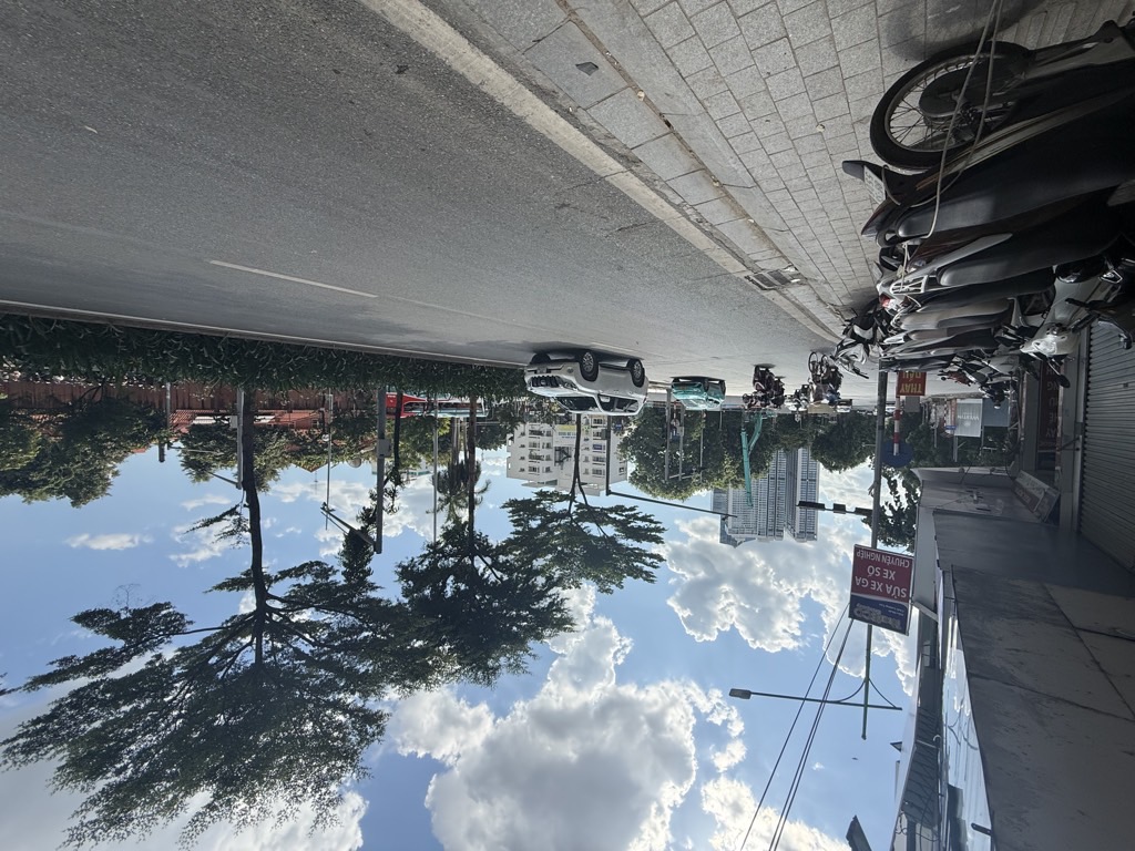 Bán nhà Kim Mã - diện tích 134m2 4 tầng - Mảnh đất đẹp cách mặt phố 10m - giá 40 tỷ