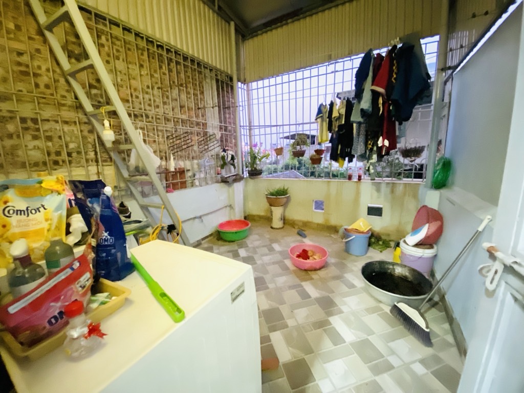 Bán nhà Định Công - diện tích 30m2 5 tầng - Nhà dân đẹp như mới - giá 8,5 tỷ