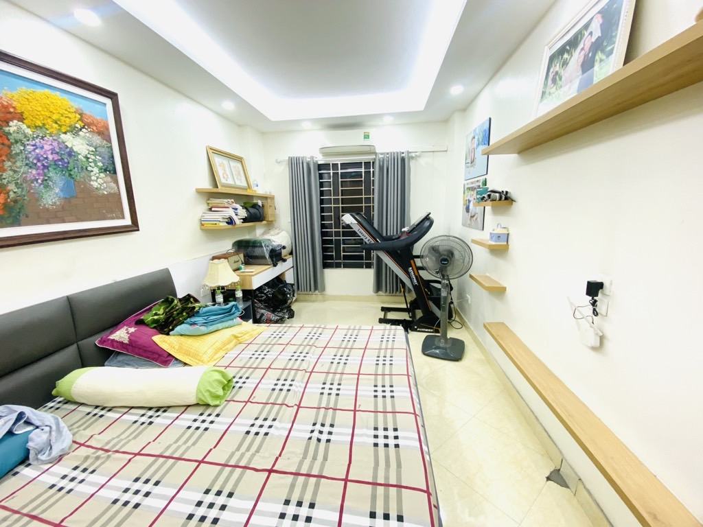 Bán nhà Định Công - diện tích 30m2 5 tầng - Nhà dân đẹp như mới - giá 8,5 tỷ
