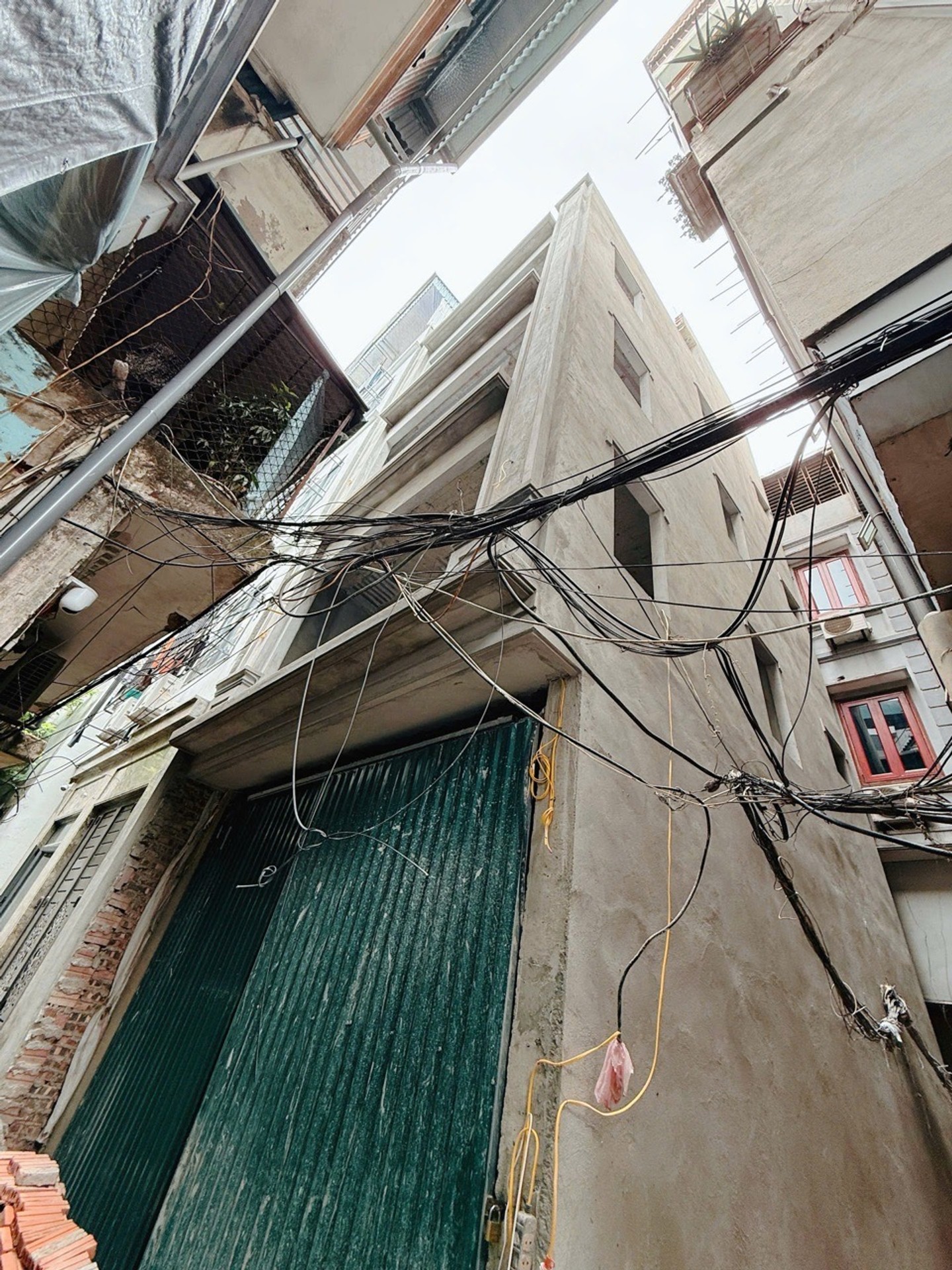 Bán nhà Đại La - diện tích 34m2 6 tầng - Lô góc, thang máy - giá 11,95 tỷ