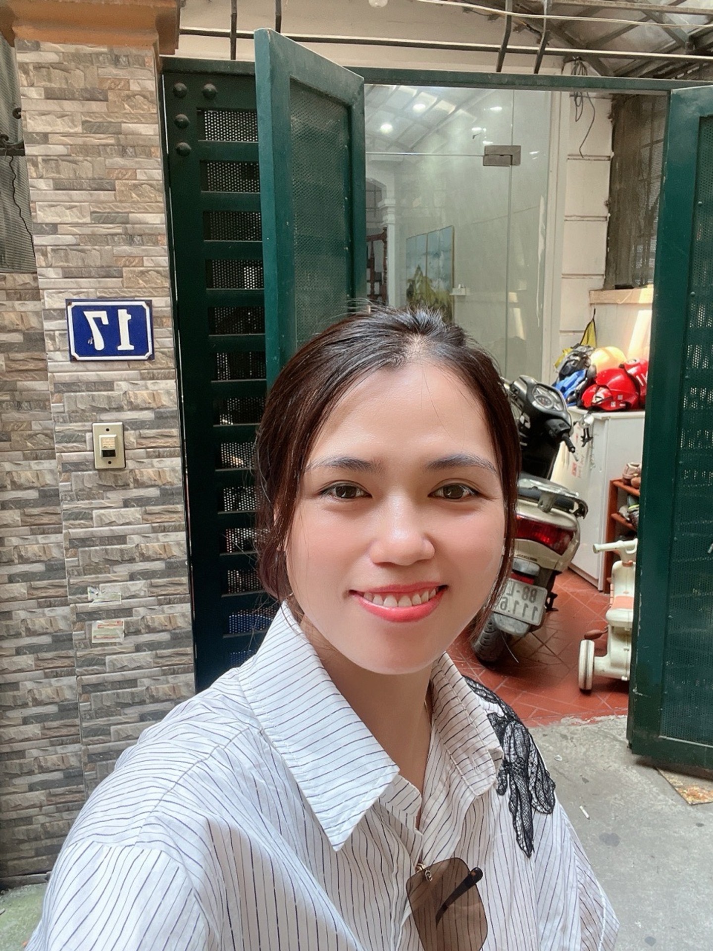 Bán nhà Kim Giang - diện tích 51m2 4 tầng - Ngõ thông, hai mặt thoáng - giá 14 tỷ