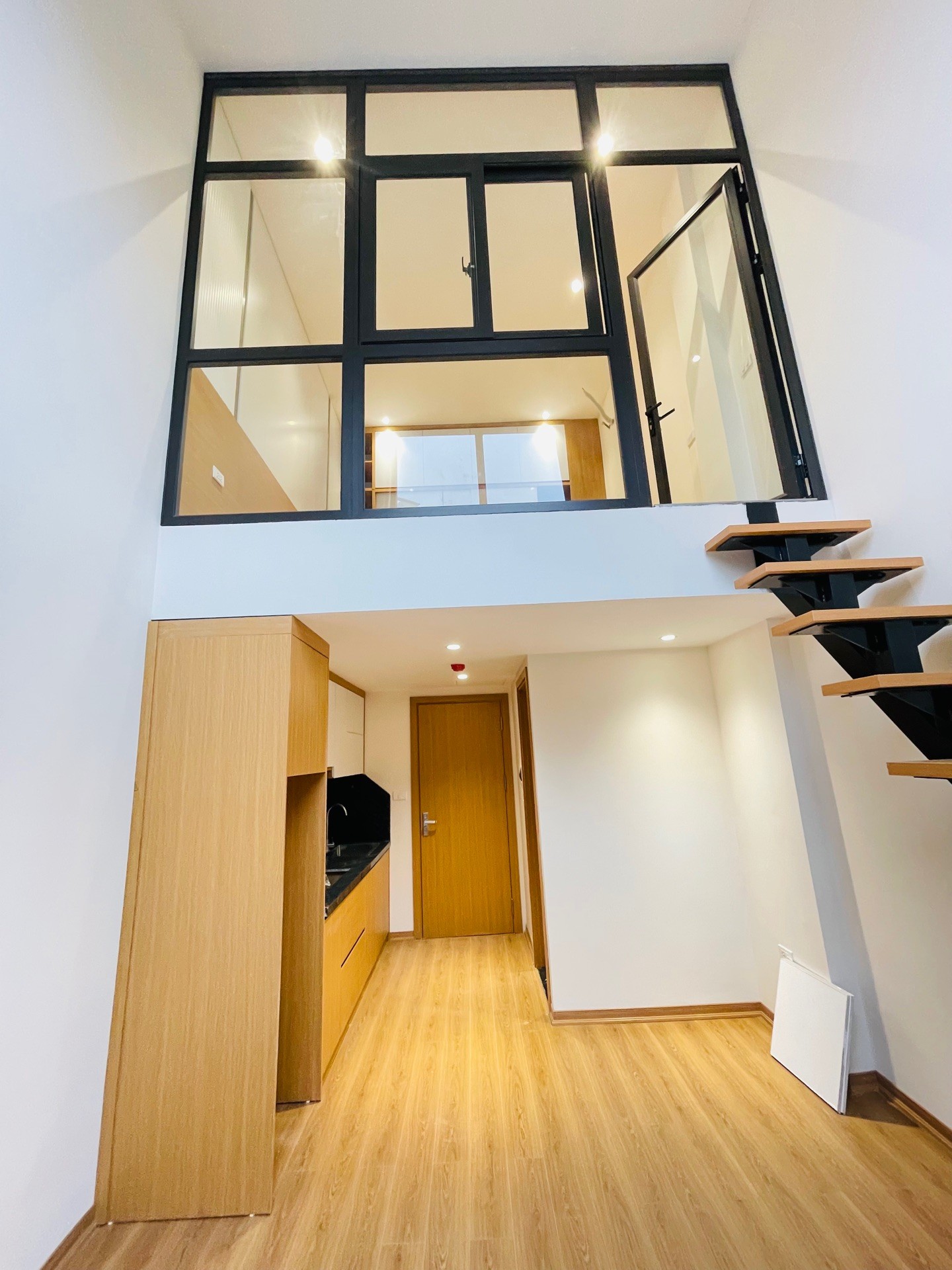 Bán nhà Minh Khai - diện tích 64m2 6 tầng - Thang máy, cho thuê ổn định - giá 15,98 tỷ
