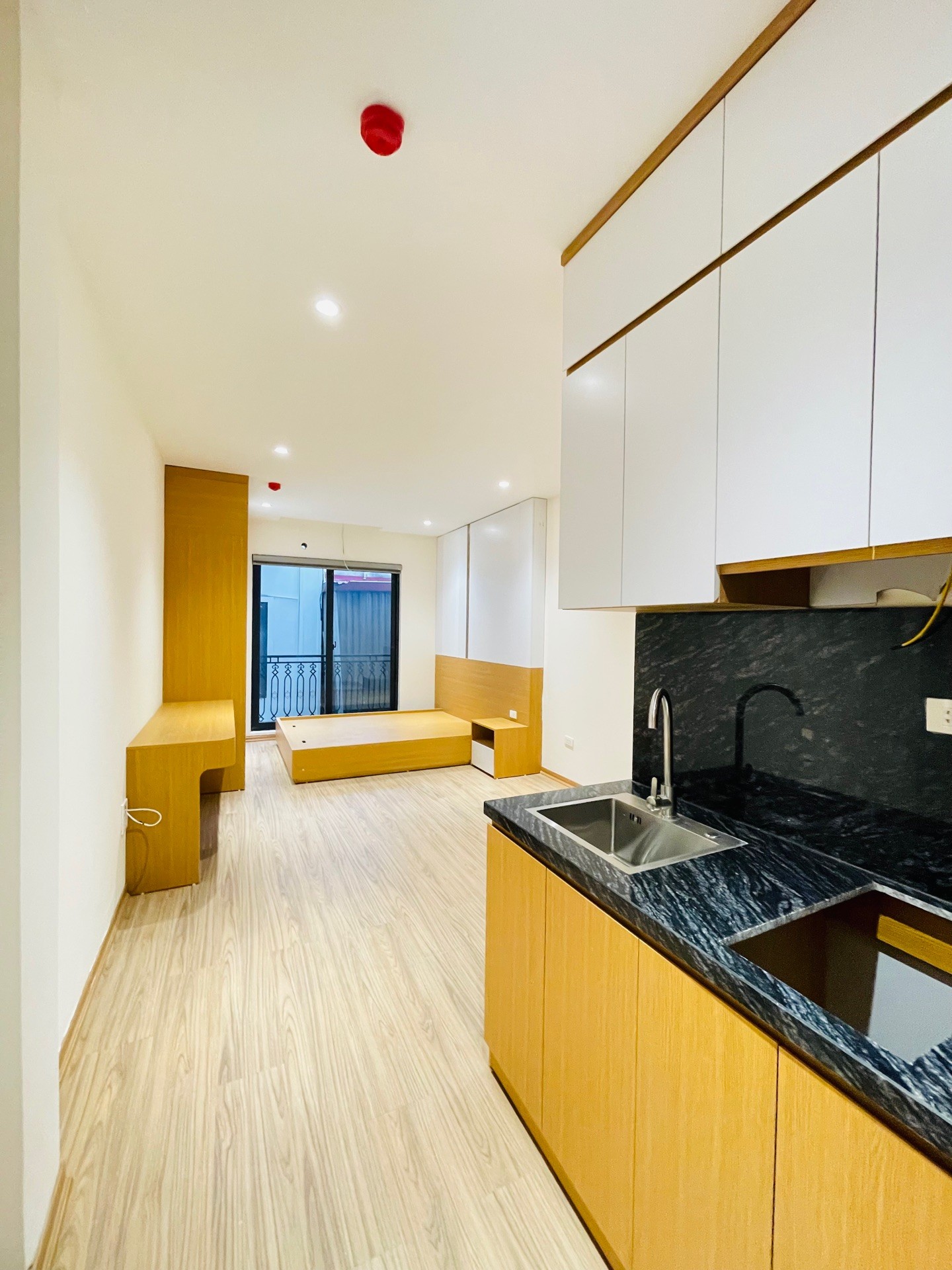Bán nhà Minh Khai - diện tích 64m2 6 tầng - Thang máy, cho thuê ổn định - giá 15,98 tỷ