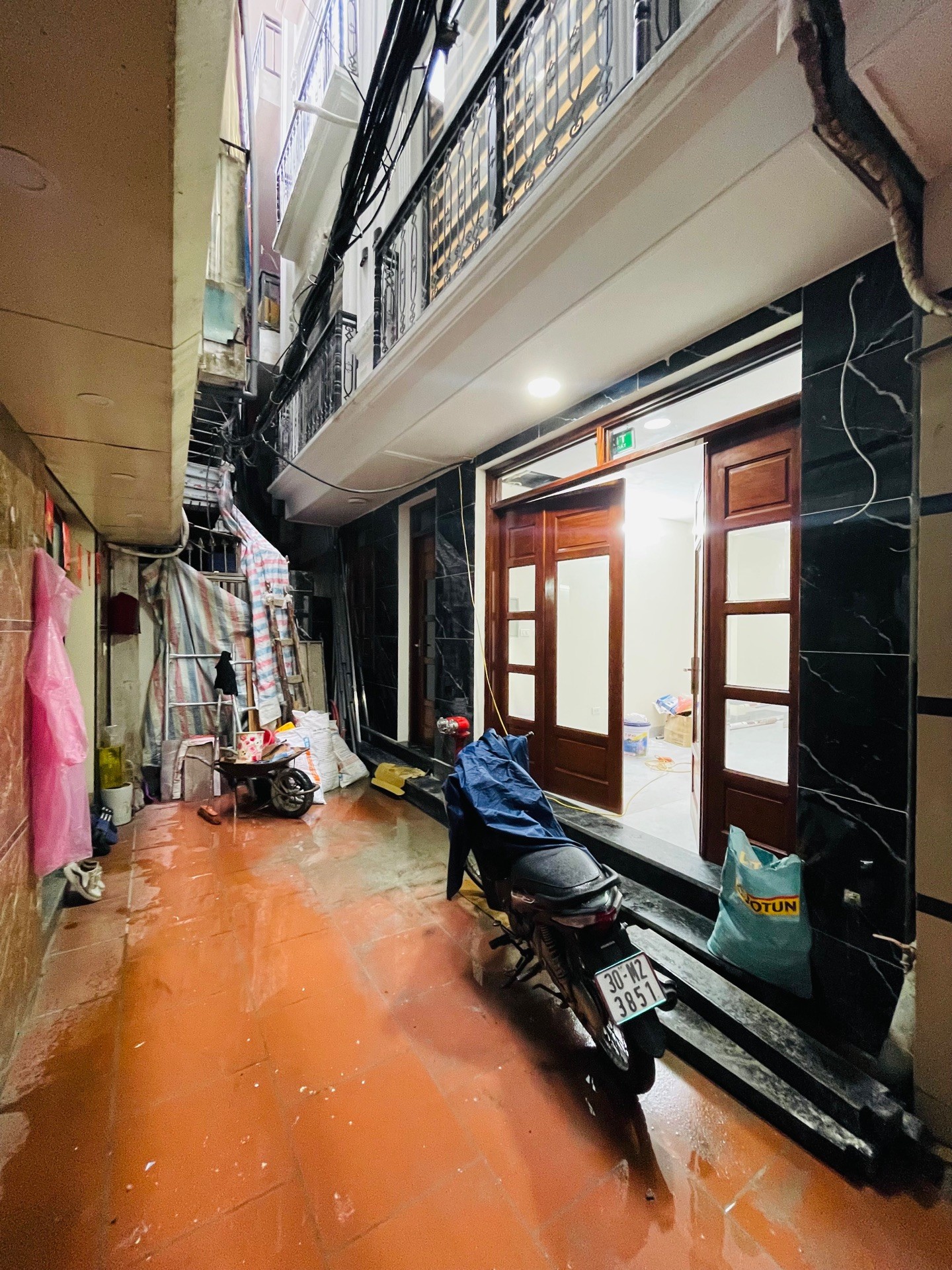 Bán nhà Minh Khai - diện tích 64m2 6 tầng - Thang máy, cho thuê ổn định - giá 15,98 tỷ