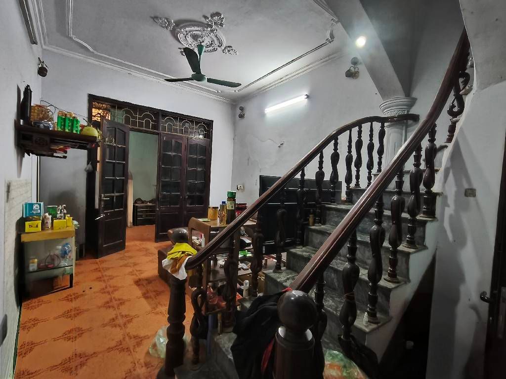 Bán nhà Nguyễn Khoái - diện tích 51m2 3 tầng - Lô góc - giá 5,4 tỷ
