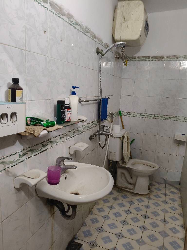 Bán nhà Nguyễn Khoái - diện tích 51m2 3 tầng - Lô góc - giá 5,4 tỷ