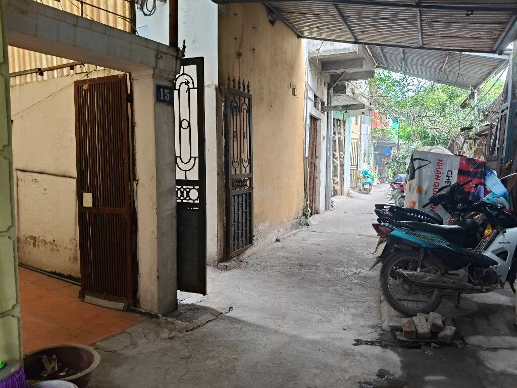 Bán nhà Nguyễn Khoái - diện tích 51m2 3 tầng - Lô góc - giá 5,4 tỷ