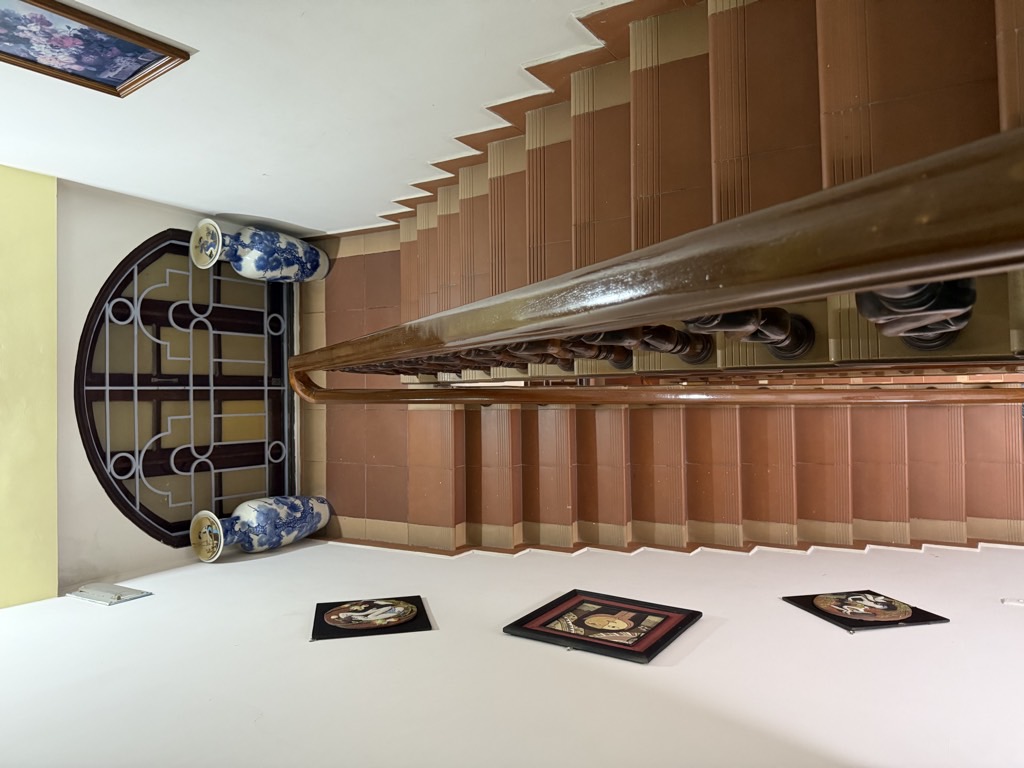 Bán nhà Vương Thừa Vũ - diện tích 310.9m2 2 tầng - Lô góc 3 mặt thoáng - giá 56 tỷ