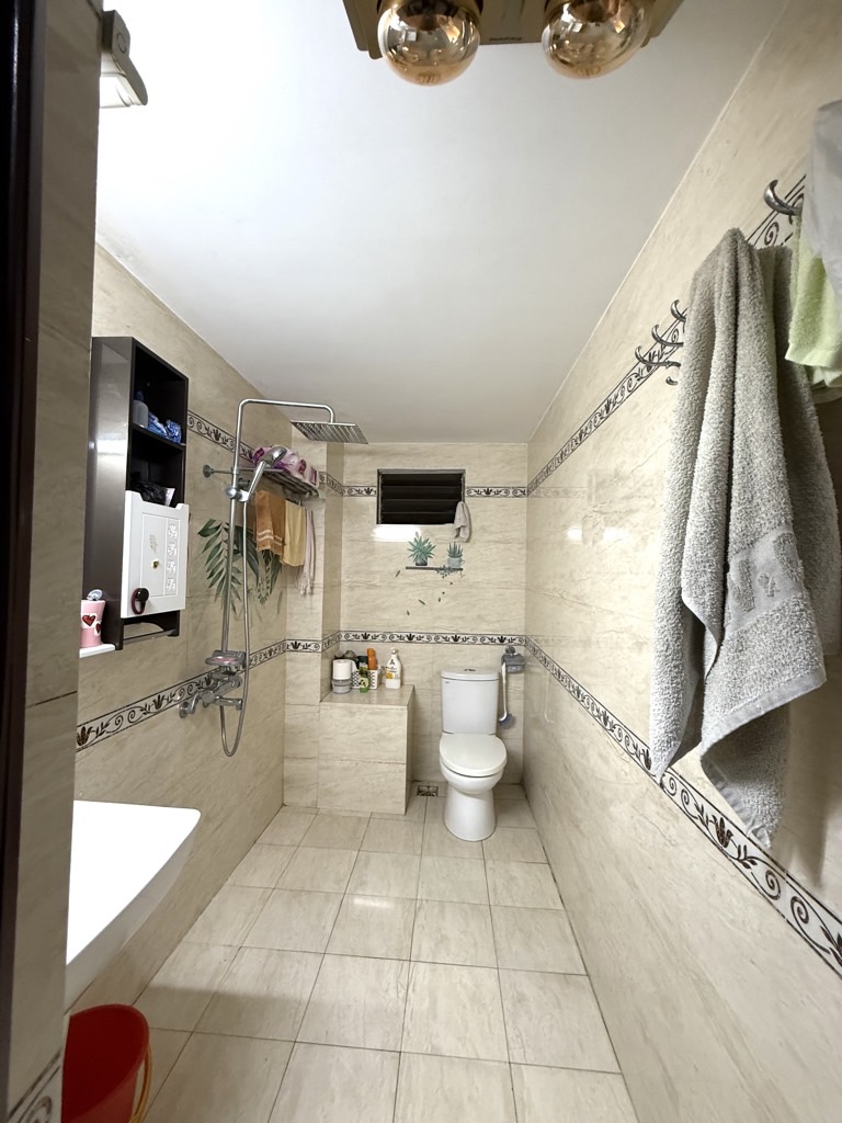 Bán nhà Vương Thừa Vũ - diện tích 310.9m2 2 tầng - Lô góc 3 mặt thoáng - giá 56 tỷ