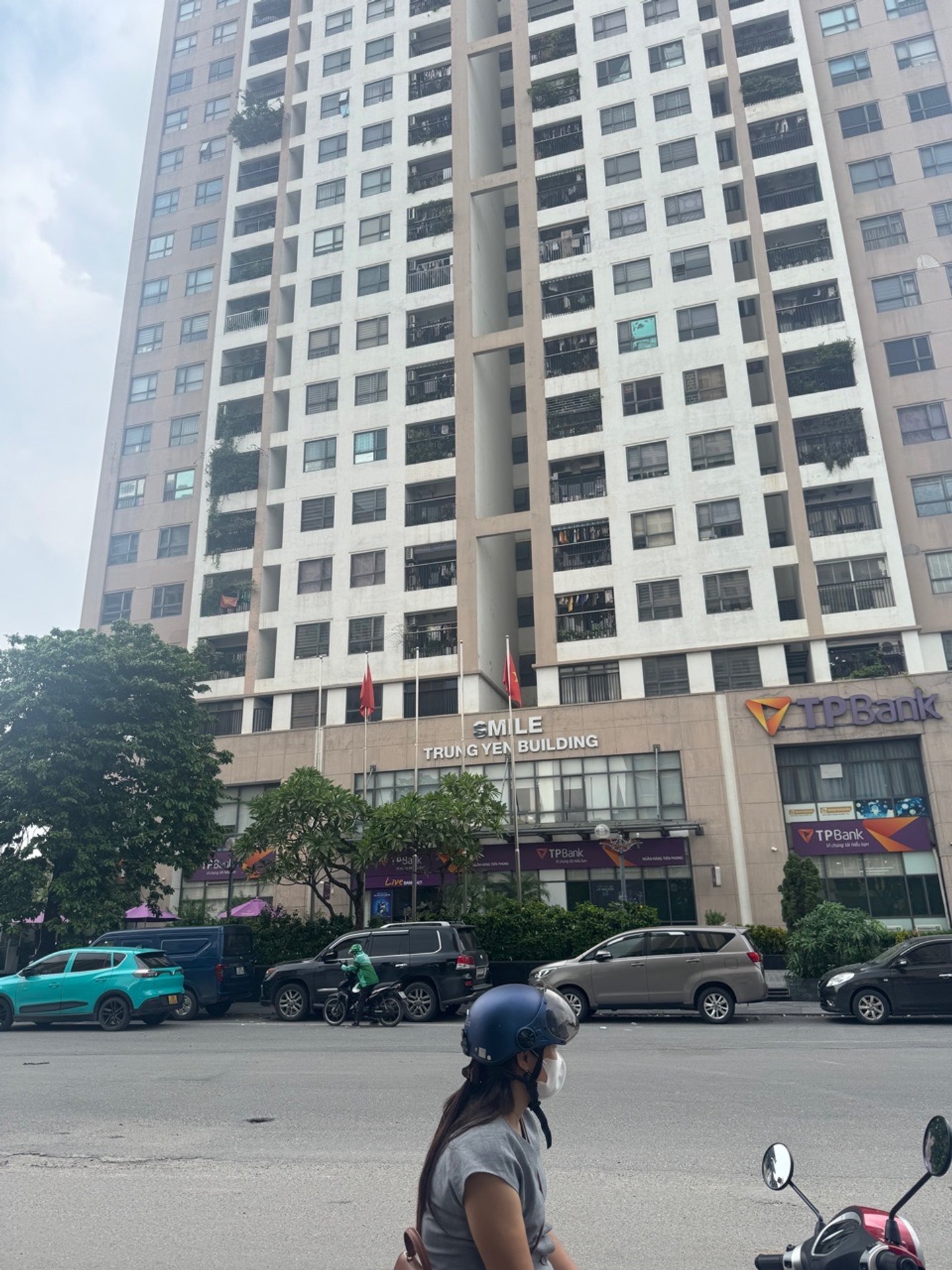Bán nhà Định Công - diện tích 122m2 8 tầng - Lô góc - giá 8,4 tỷ