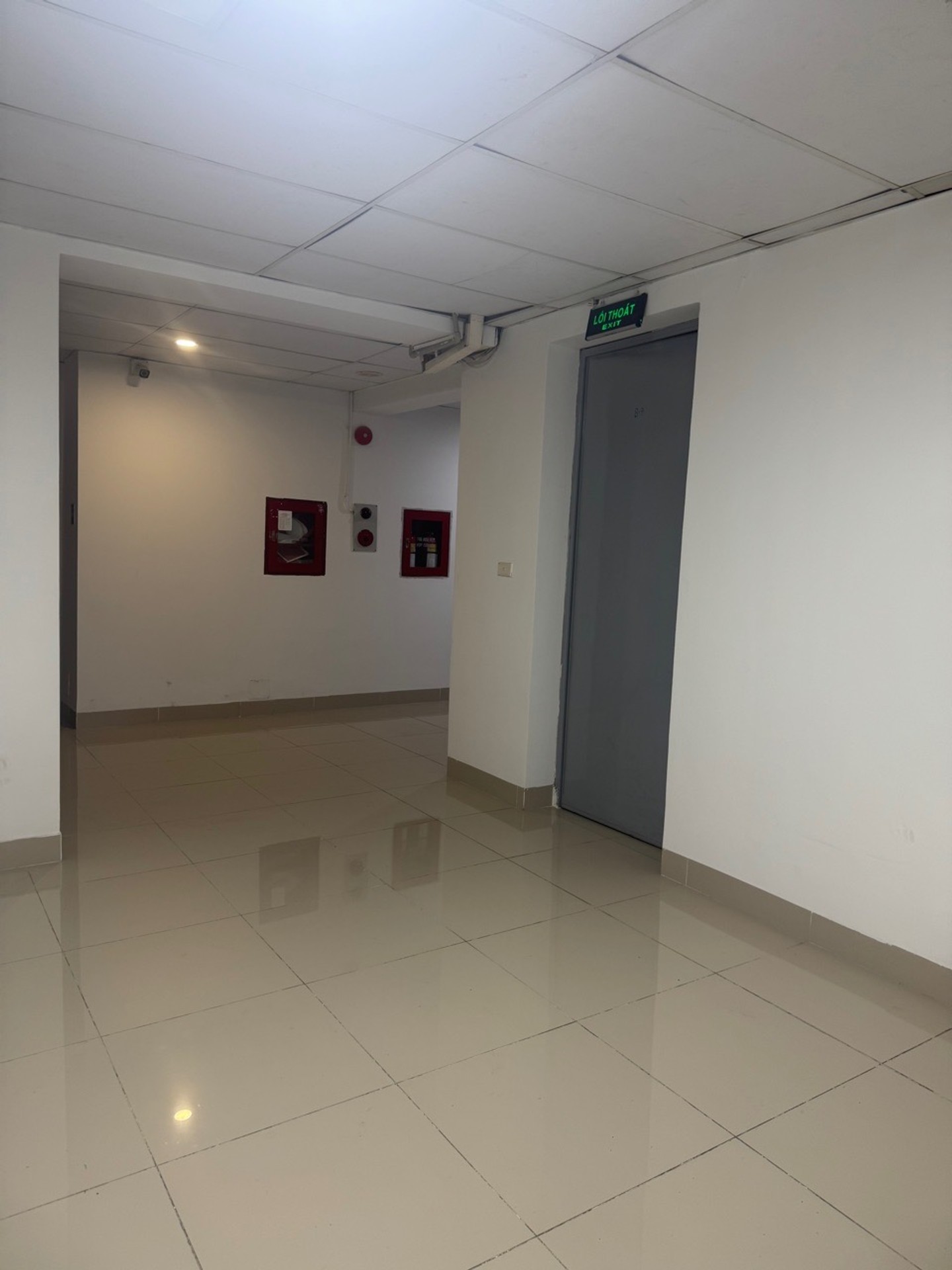 Bán nhà Định Công - diện tích 122m2 8 tầng - Lô góc - giá 8,4 tỷ