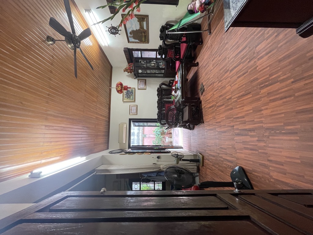 Bán nhà Láng Hạ - diện tích 217m2 2 tầng - Ô TÔ VÀO NHÀ - giá 32 tỷ