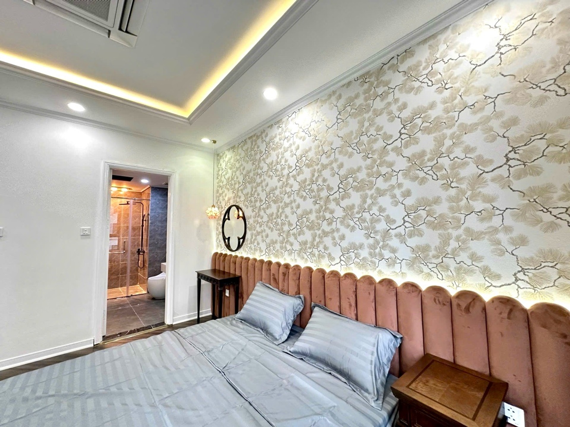 Bán nhà Minh Khai - diện tích 136m2 1 tầng - Siêu phẩm đập thông cực đẹp toà T8 Times City - giá 16,3 tỷ