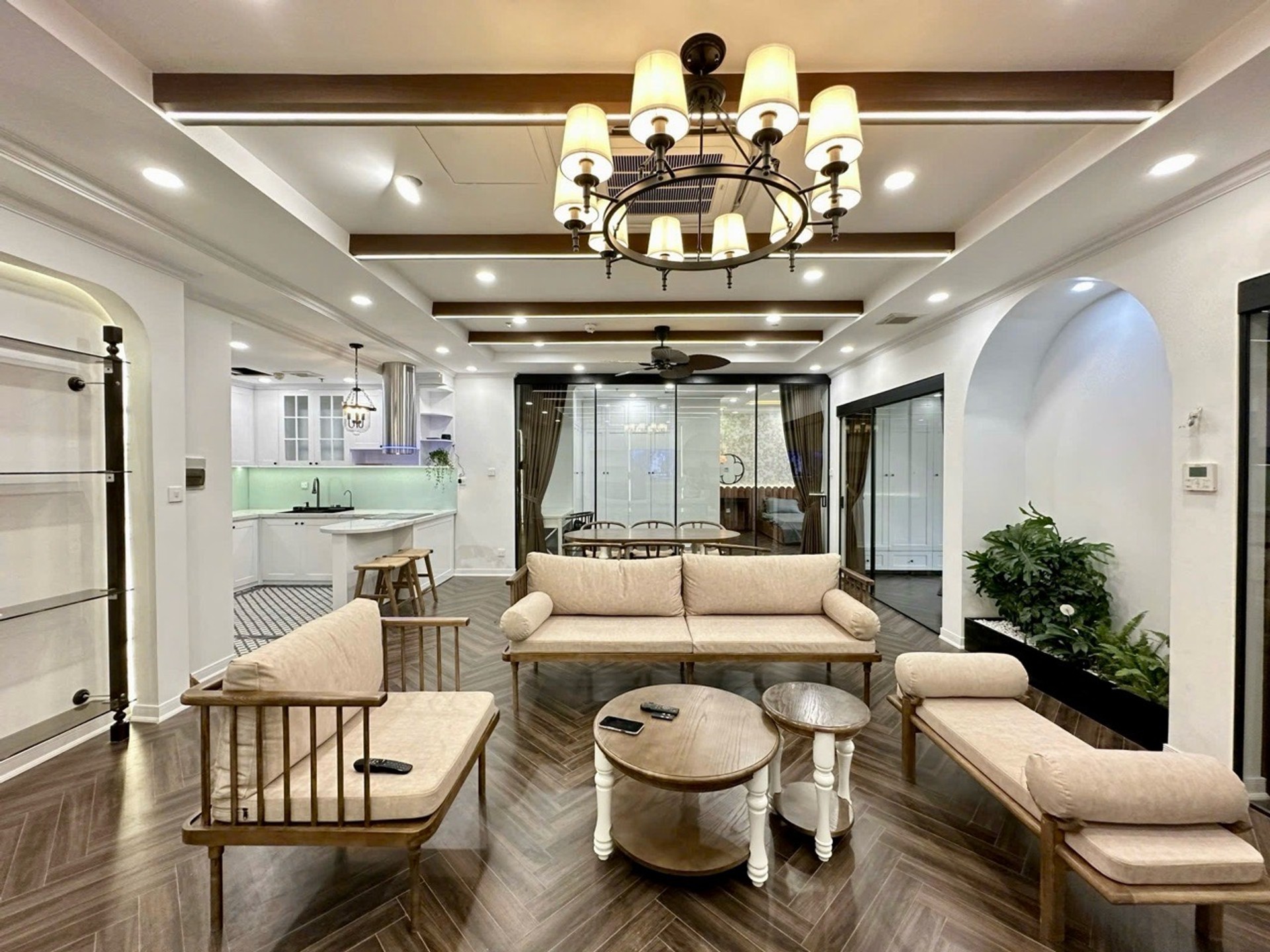 Bán nhà Minh Khai - diện tích 136m2 1 tầng - Siêu phẩm đập thông cực đẹp toà T8 Times City - giá 16,3 tỷ