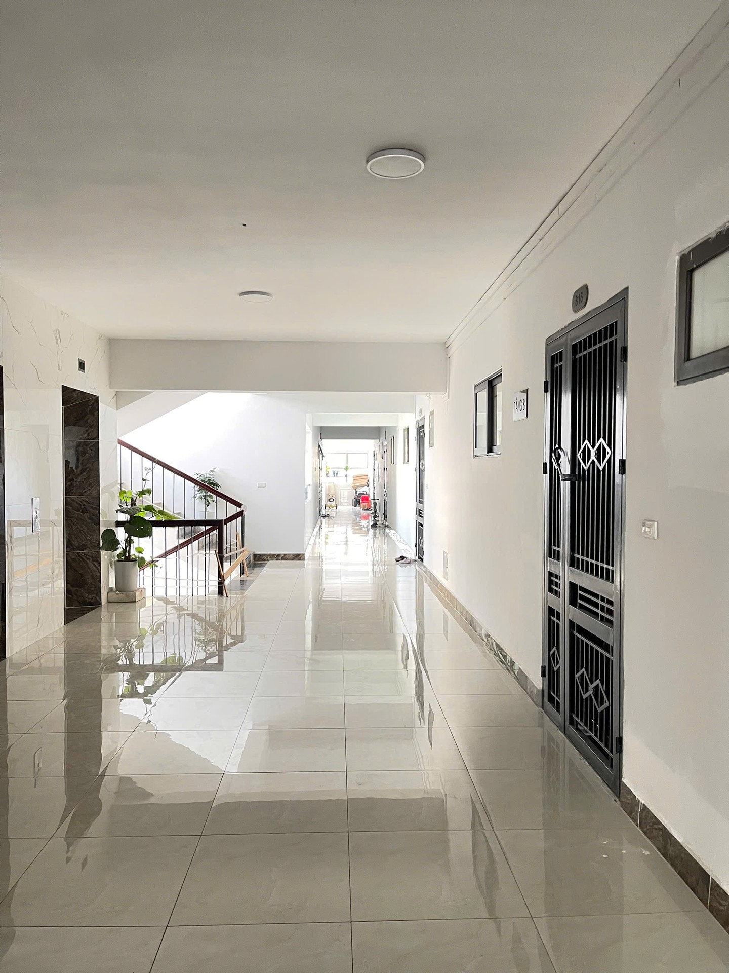 Bán nhà Hoàng Mai - diện tích 63m2 8 tầng - Chung cư thấp tầng - giá 4,75 tỷ