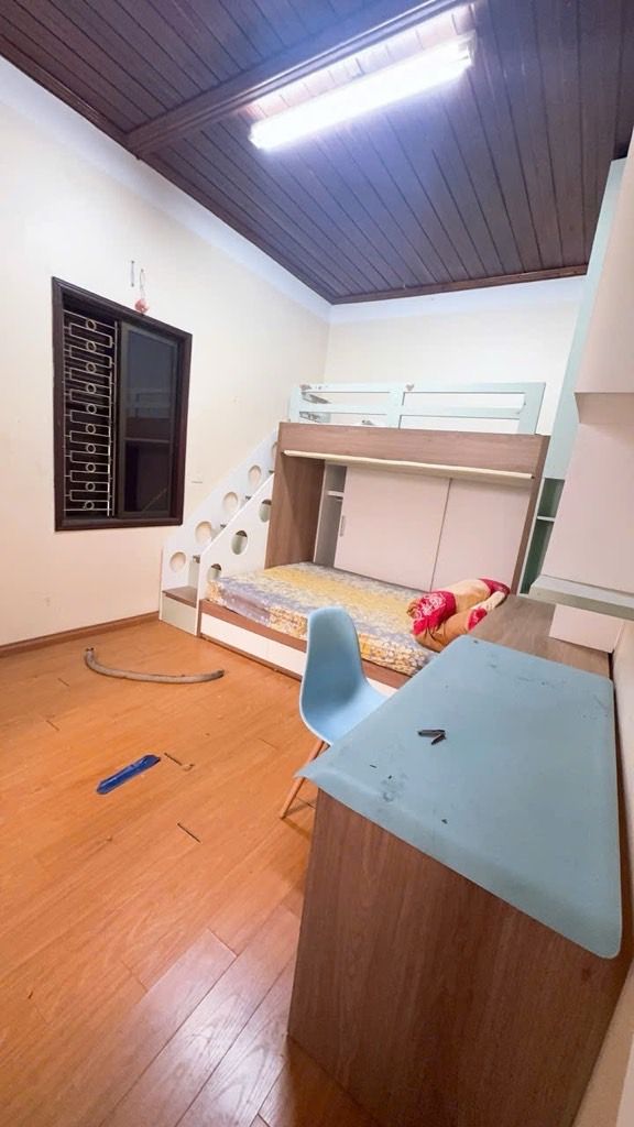 Bán nhà Tô Vĩnh Diện - diện tích 95.6m2 3 tầng - Lô góc 2 mặt thoáng - giá 40,5 tỷ