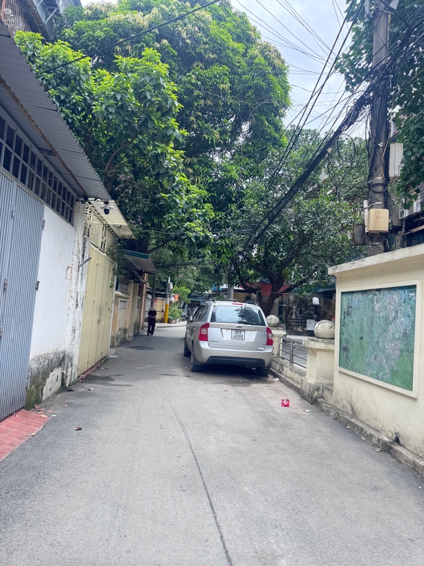 Bán nhà Thanh Xuân - diện tích 23m2 2 tầng - Ô TÔ ĐỖ CỔNG - giá 2,3 tỷ