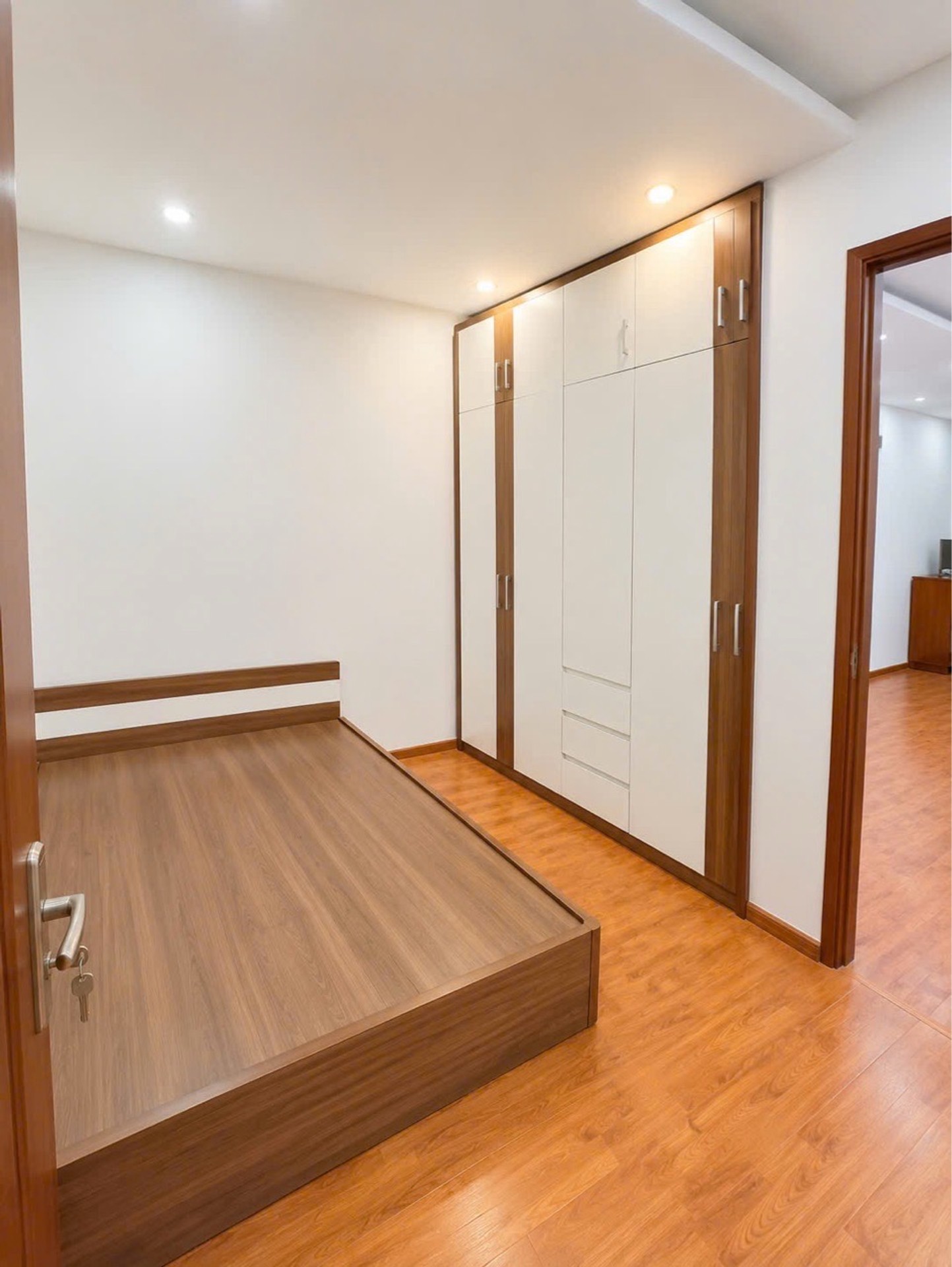 Bán căn hộ Kim Văn Kim Lũ - diện tích 68m2 1 tầng - SIÊU HIẾM - TẦNG ĐẸP - GIÁ HỢP LÝ - giá 4,9 tỷ