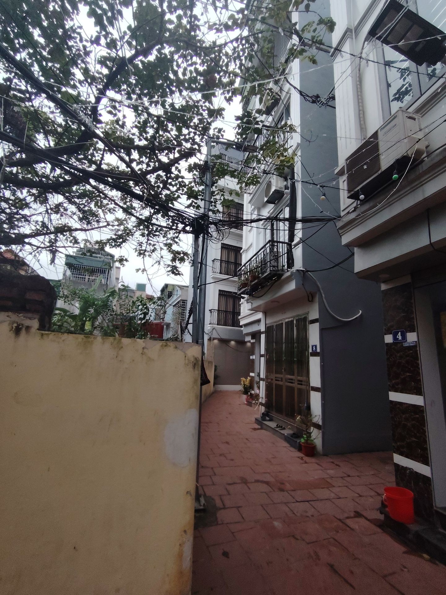 Bán nhà Thanh Lân - diện tích 43m2 5 tầng - thang máy, ô tô gửi cạnh nhà - giá 10,9 tỷ