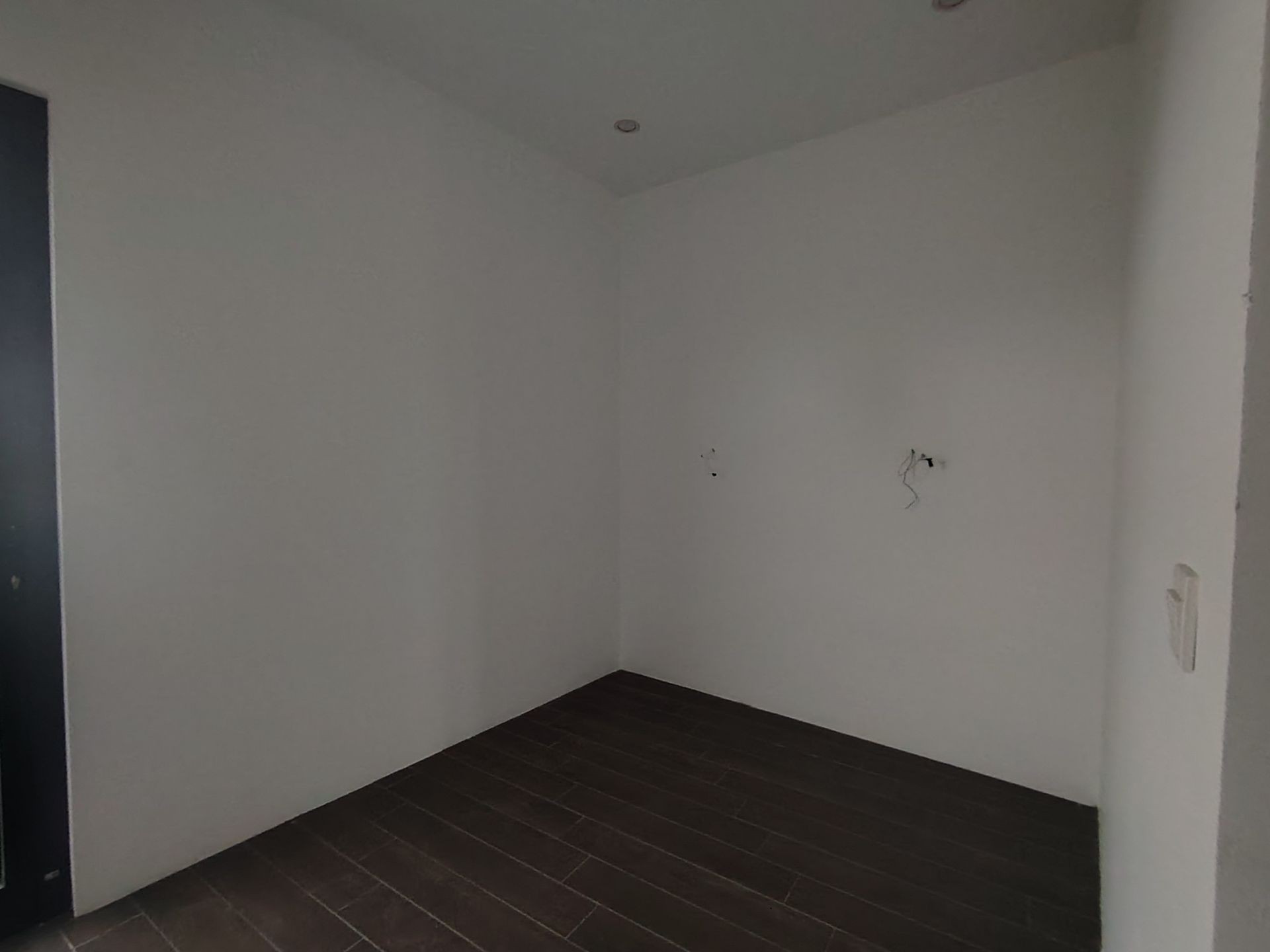 Bán nhà Thanh Lân - diện tích 43m2 5 tầng - thang máy, ô tô gửi cạnh nhà - giá 10,9 tỷ