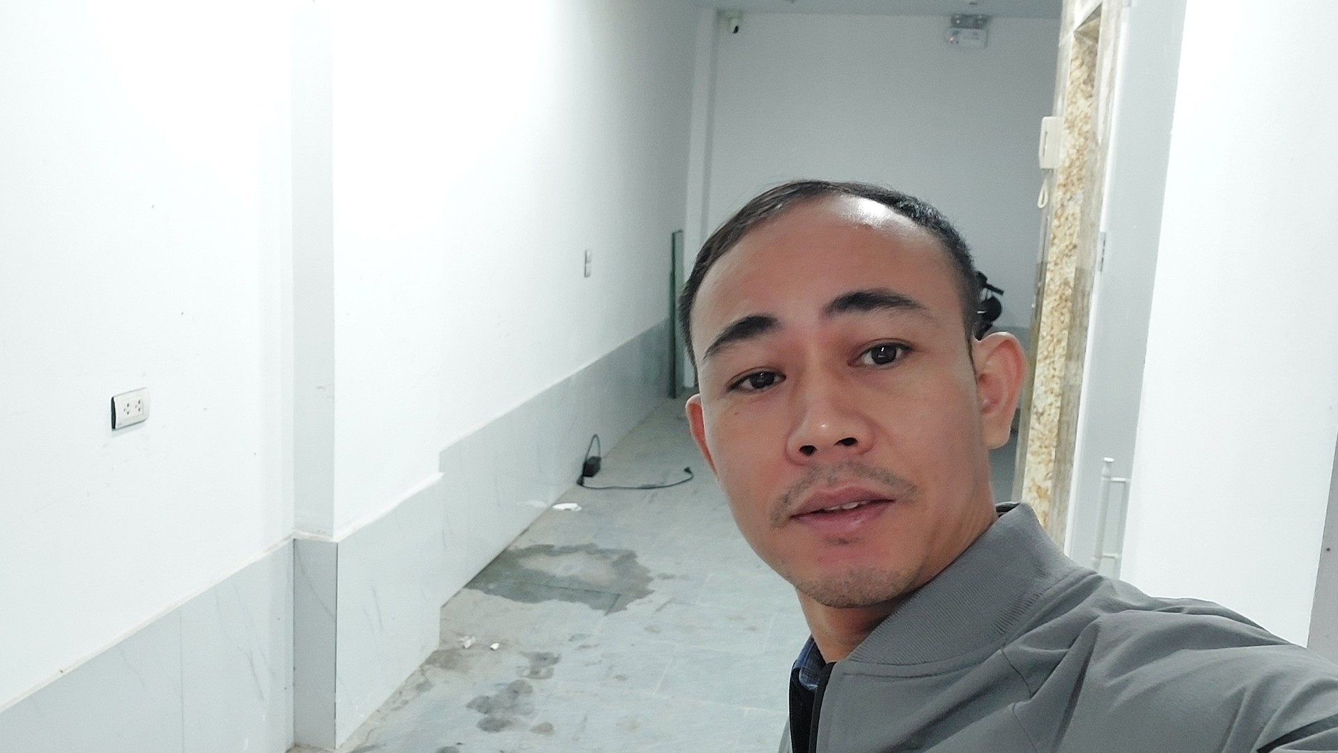 Bán nhà Giải Phóng - diện tích 46m2 6 tầng - Ô tô đỗ cửa - giá 15,3 tỷ