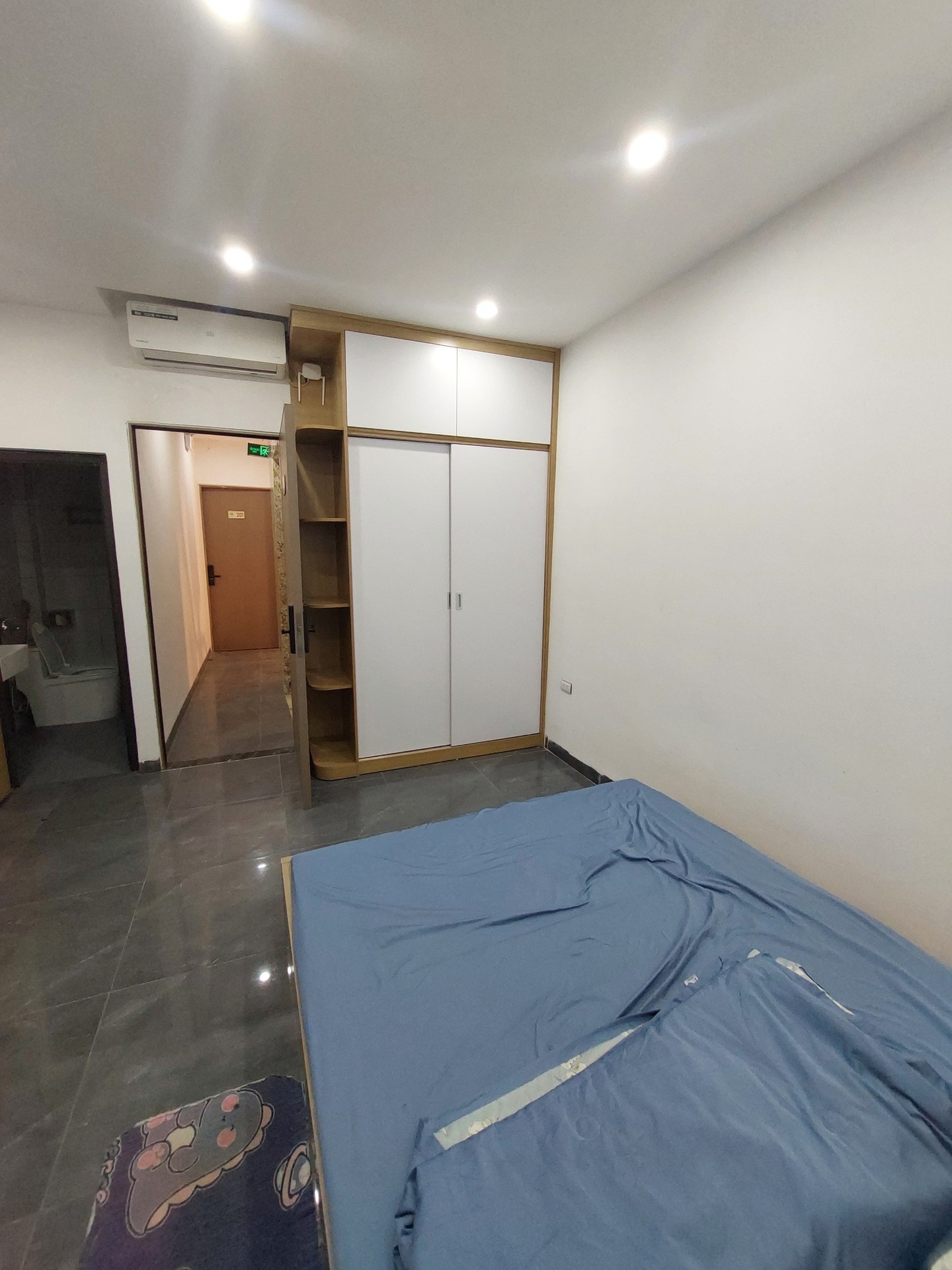 Bán nhà Giải Phóng - diện tích 46m2 6 tầng - Ô tô đỗ cửa - giá 15,3 tỷ