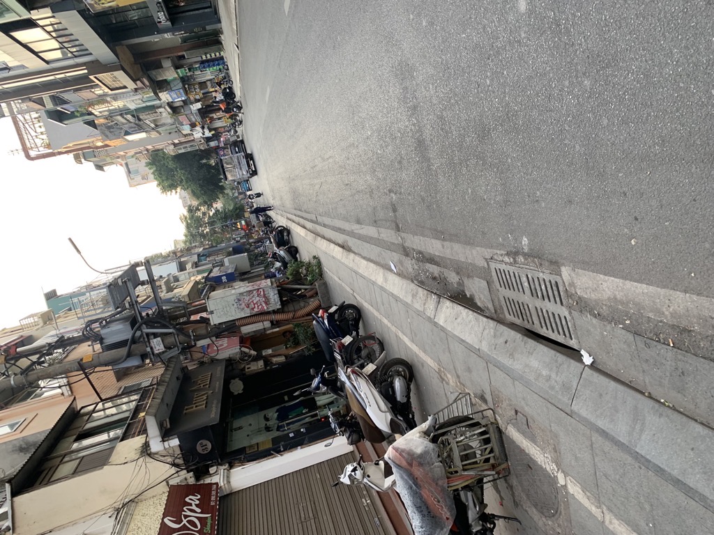 Bán nhà Nguyễn Khuyến - diện tích 186m2 2 tầng - ô tô tránh - giá 61 tỷ