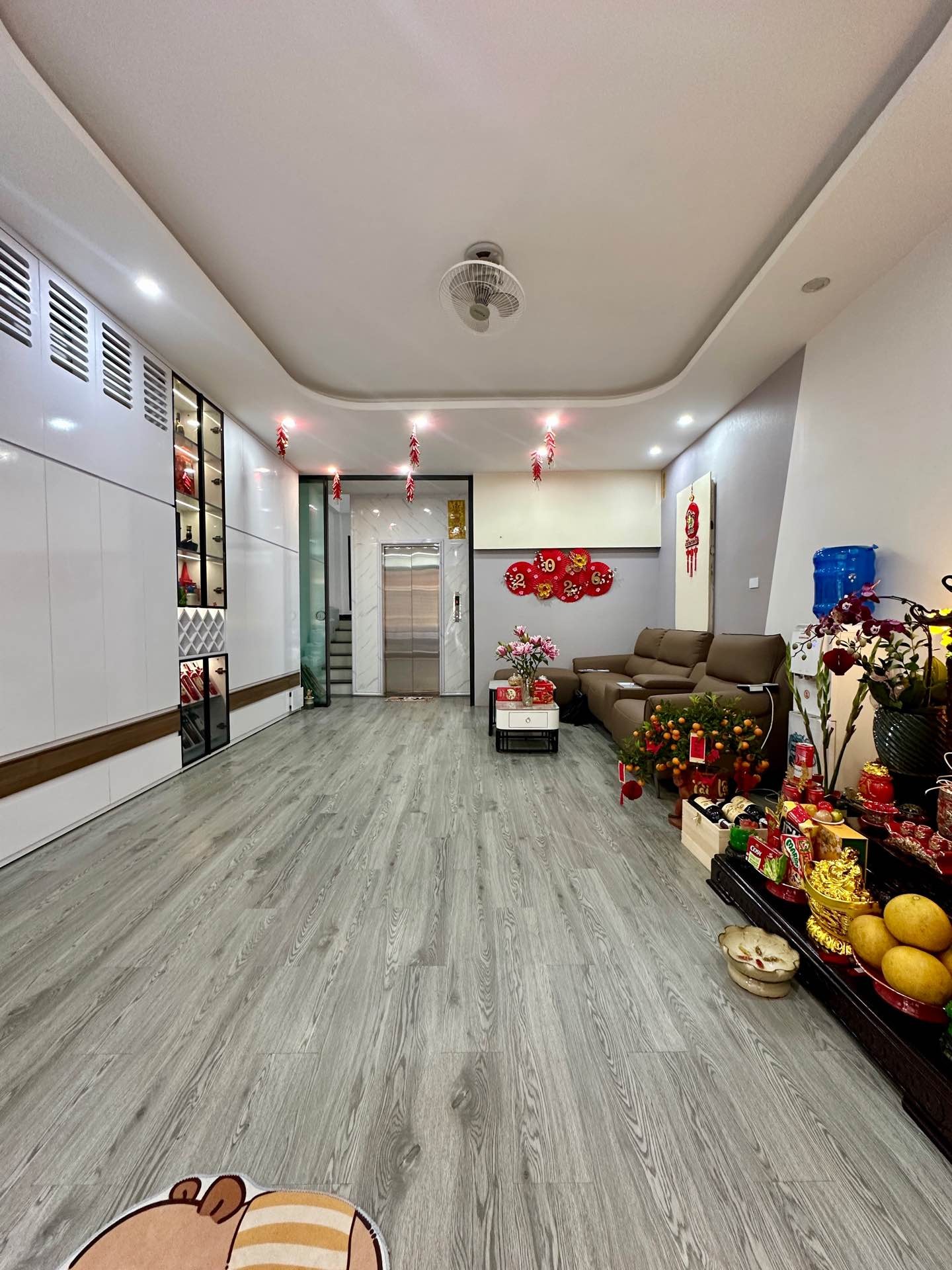 Bán nhà Đại La - diện tích 48m2 6 tầng - Ngõ ô tô tránh - giá 20 tỷ
