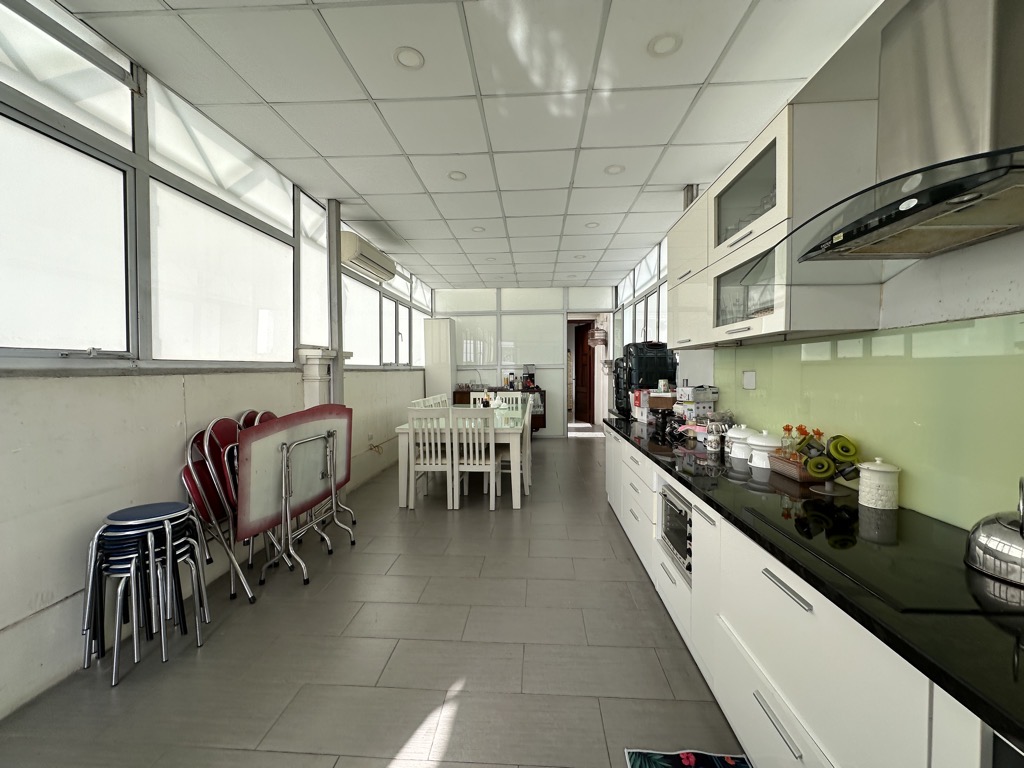 Bán nhà Bạch Mai - diện tích 112.2m2 7 tầng - SIÊU PHẨM MẶT PHỐ - giá 61 tỷ