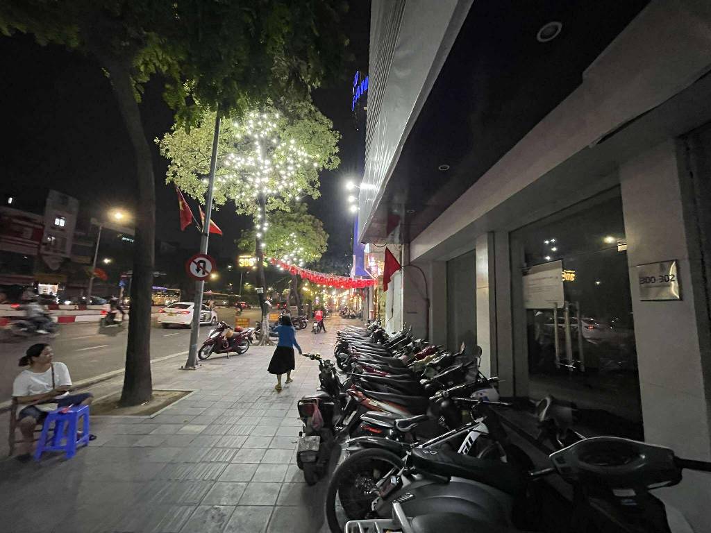 Bán nhà Trần Khát Chân - diện tích 129m2 5 tầng - Mặt tiền khủng - giá 120 tỷ