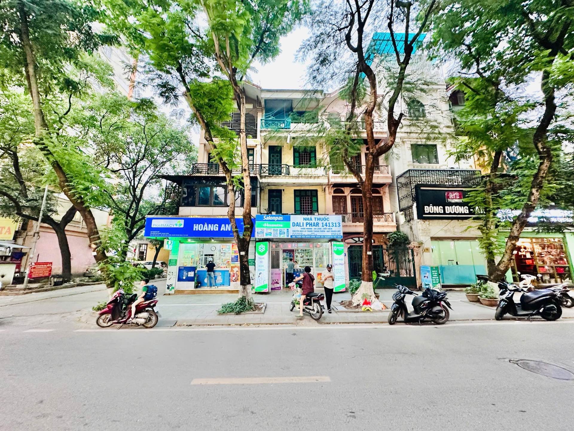 Bán nhà Trần Nguyên Đán - diện tích 80m2 4 tầng - Mặt phố siêu ngon - giá 55 tỷ