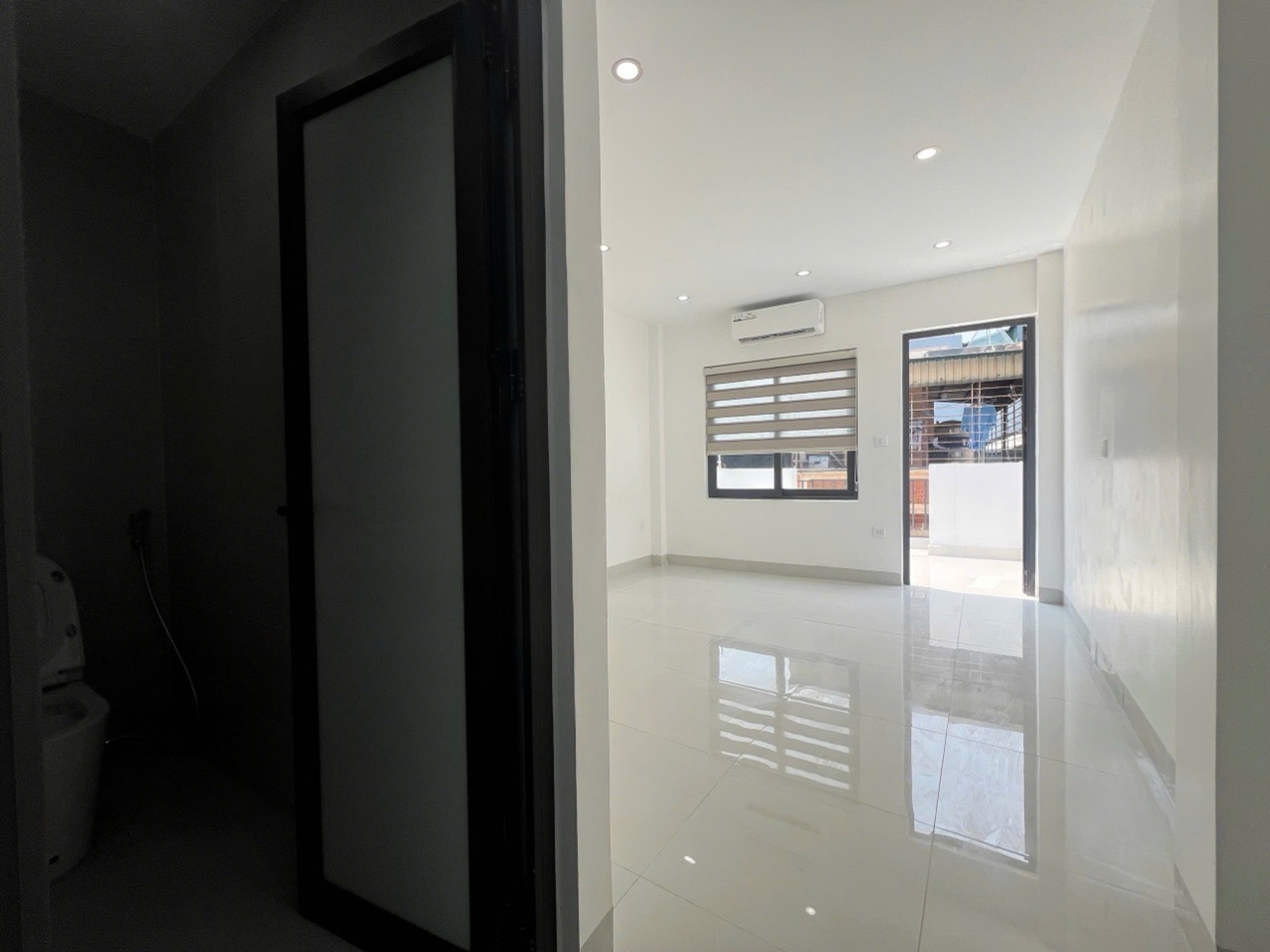 Bán nhà Hai Bà Trưng - diện tích 36m2 5 tầng - Nhà mới đẹp, thang máy - giá 12,8 tỷ